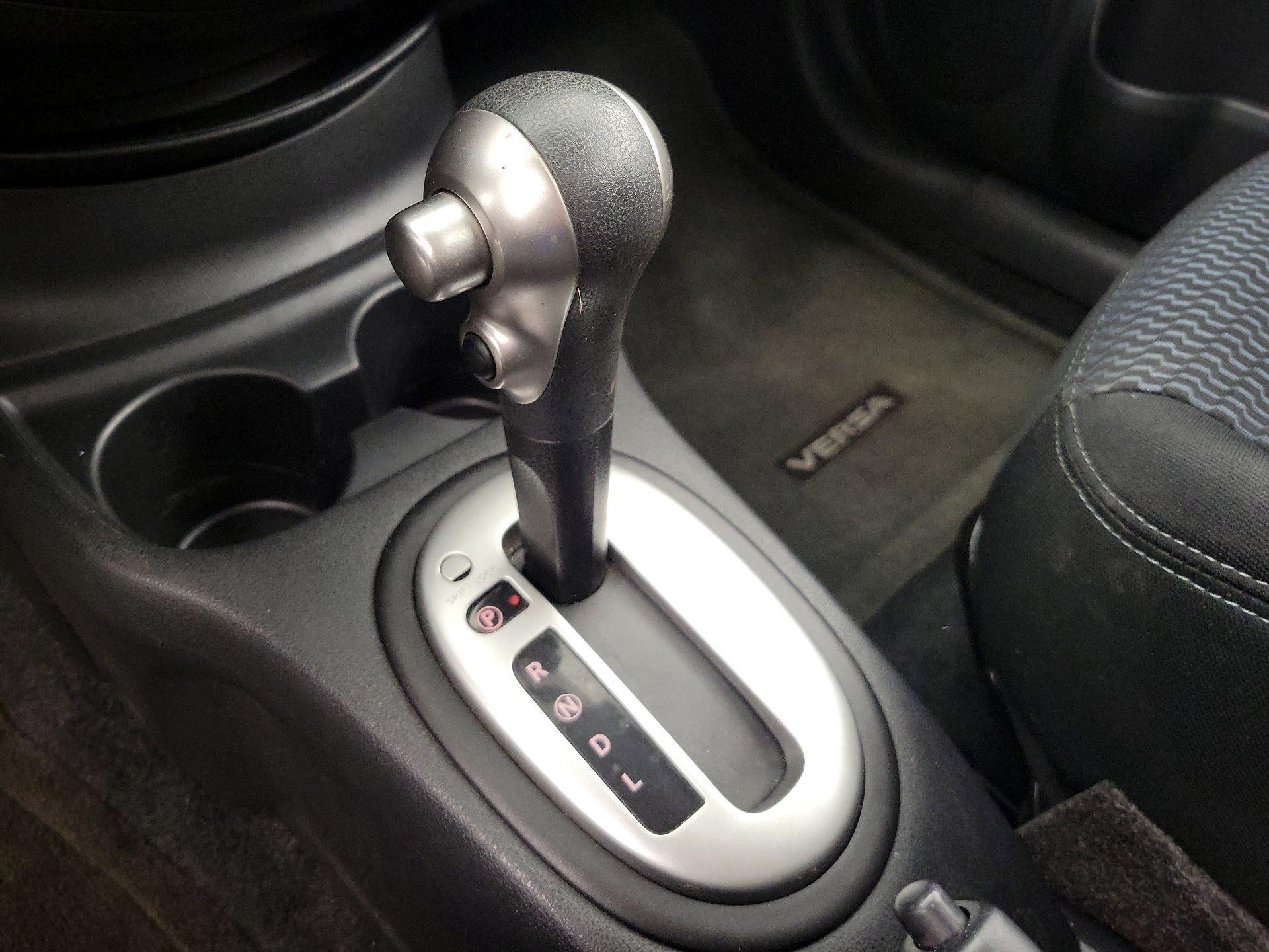 Thumbnail: 2016 Nissan Versa Note - 17