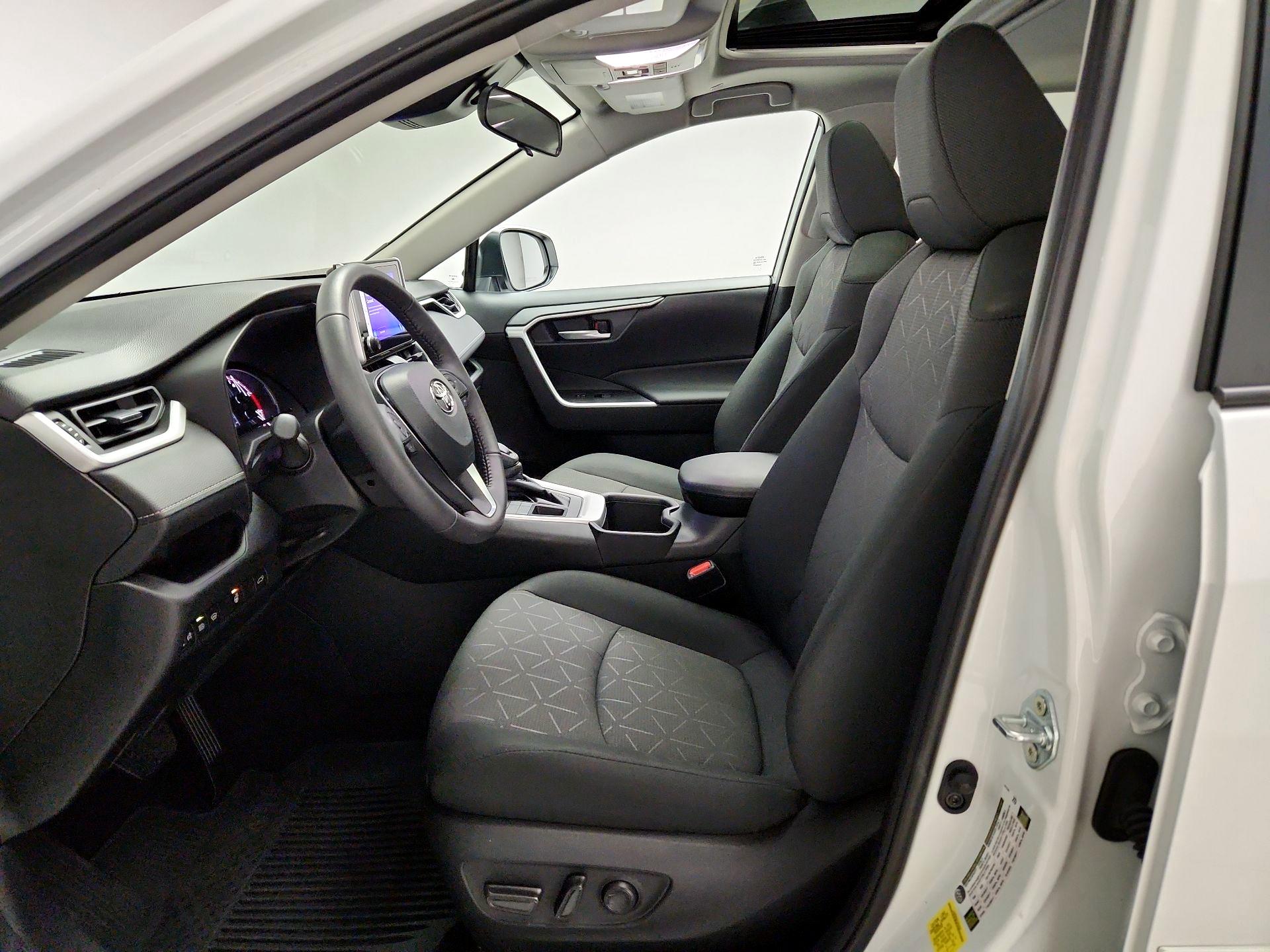 Thumbnail: 2024 Toyota RAV4 - 11