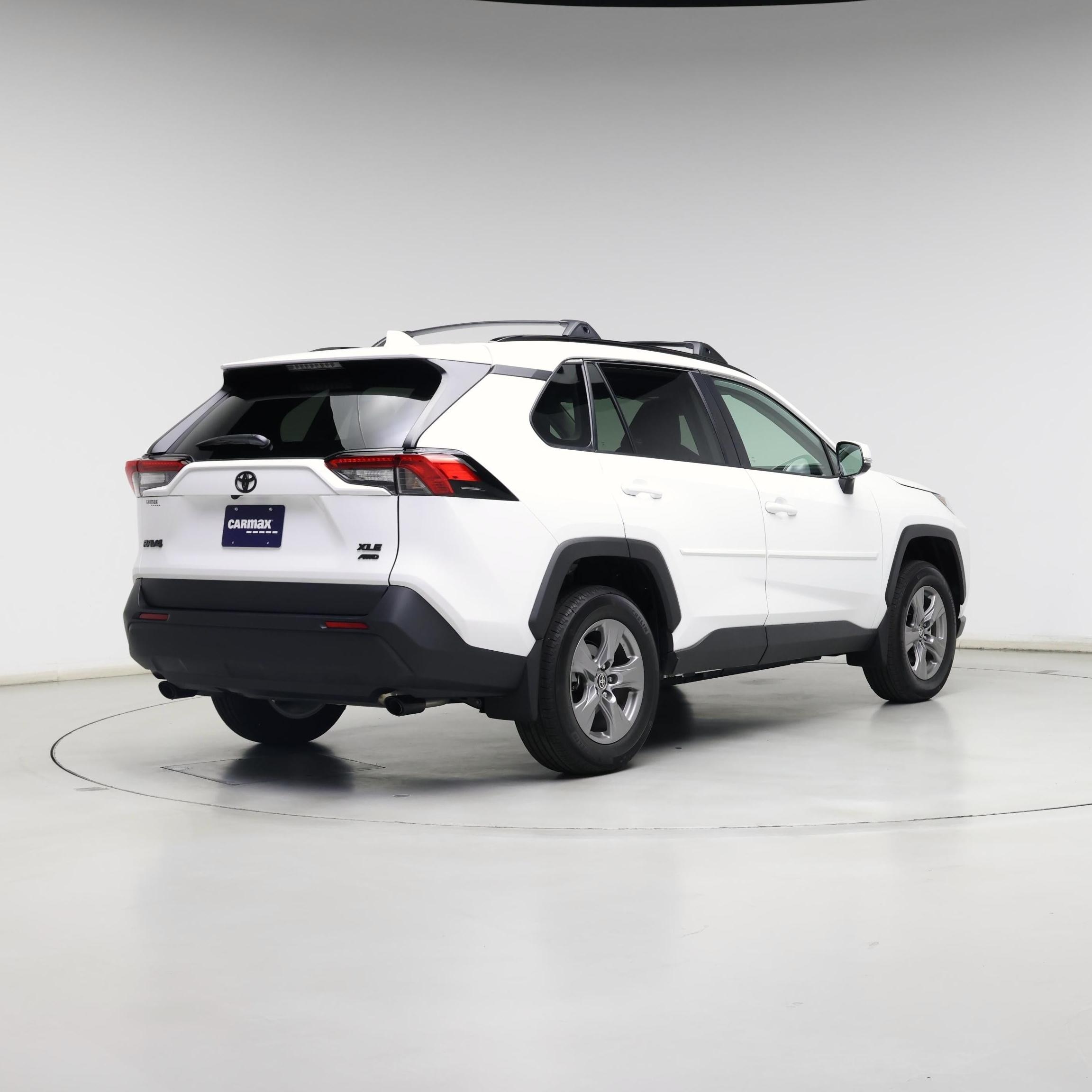 Thumbnail: 2024 Toyota RAV4 - 8