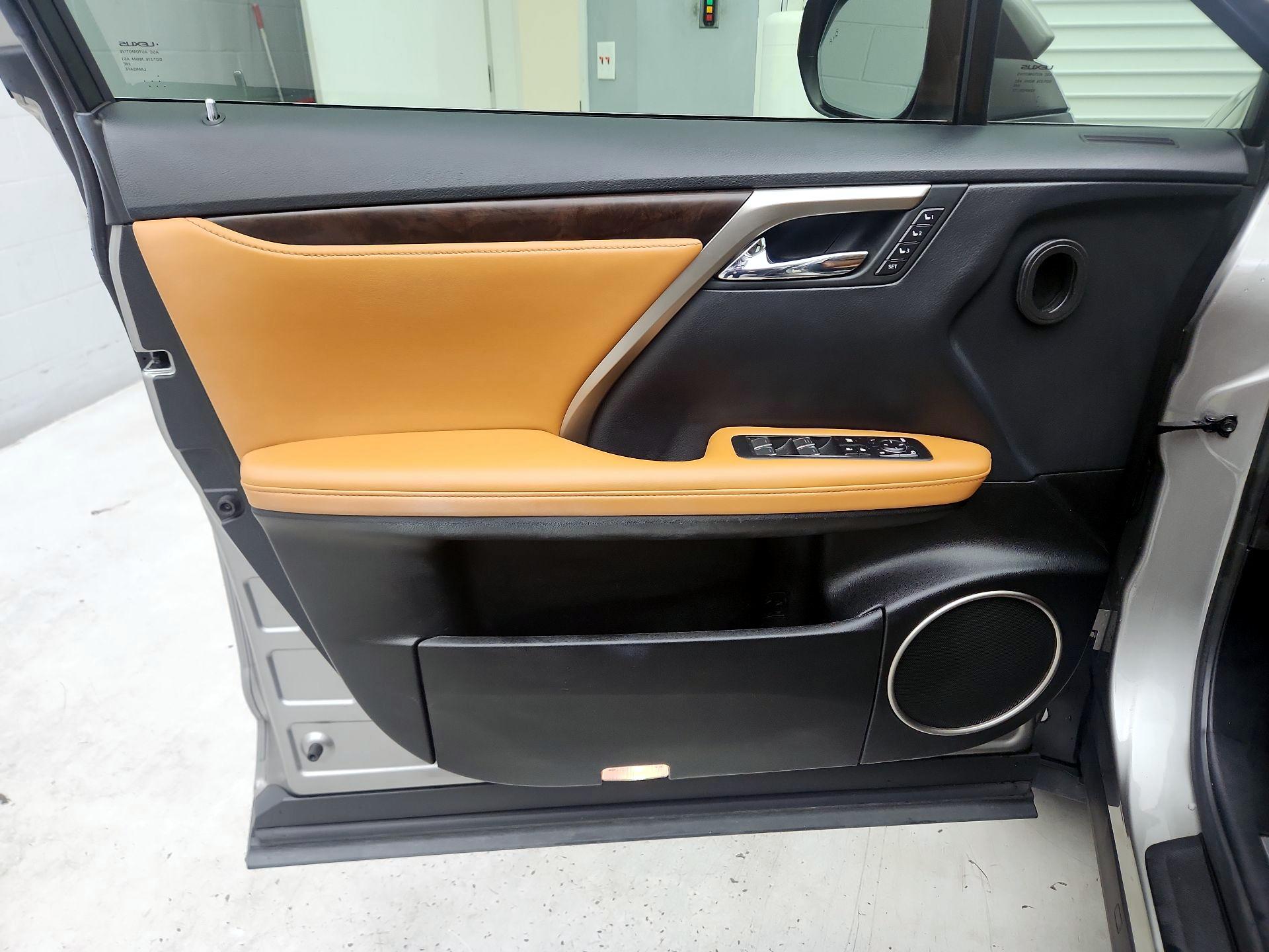 Thumbnail: 2021 Lexus RX - 12