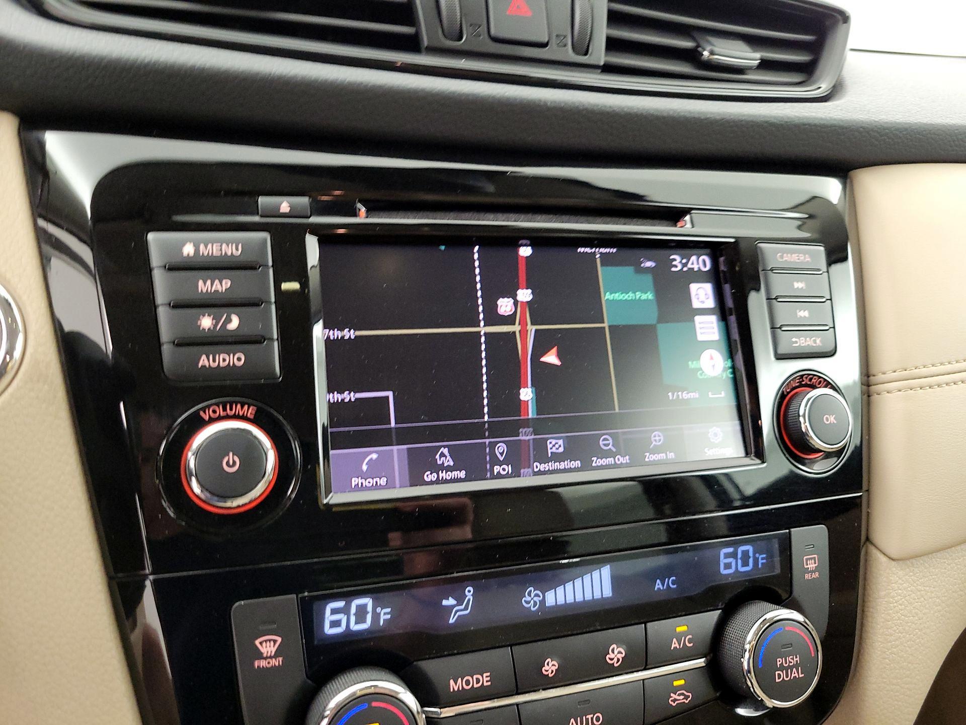 Thumbnail: 2018 Nissan Rogue - 14