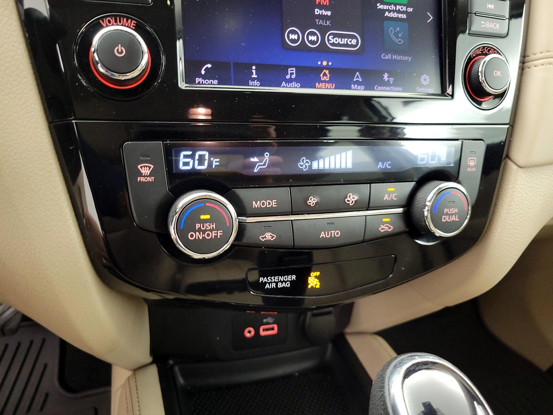 Thumbnail: 2018 Nissan Rogue - 17