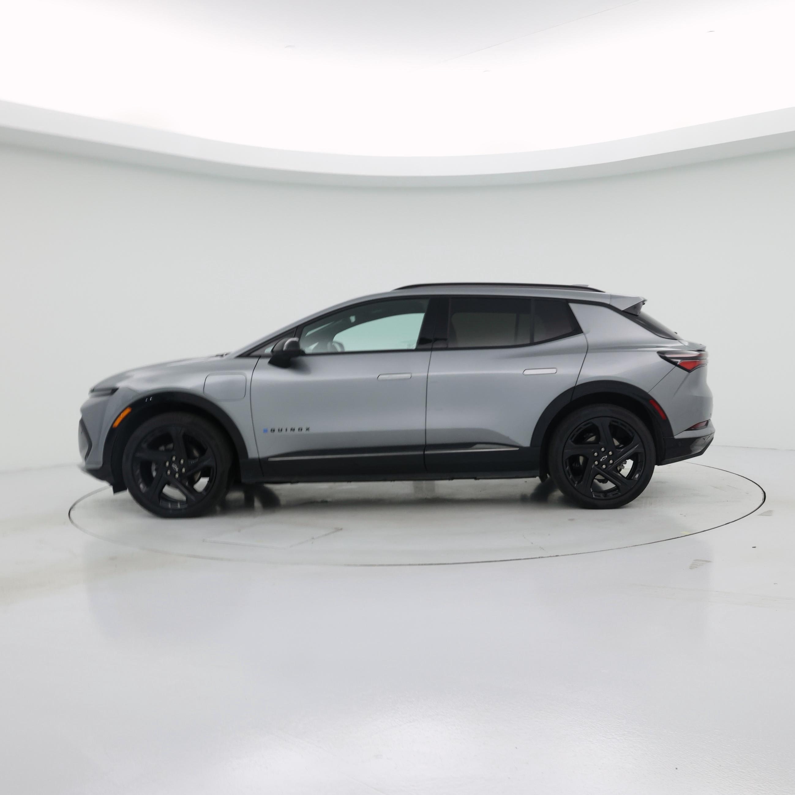 Thumbnail: 2024 Chevrolet Equinox - 3