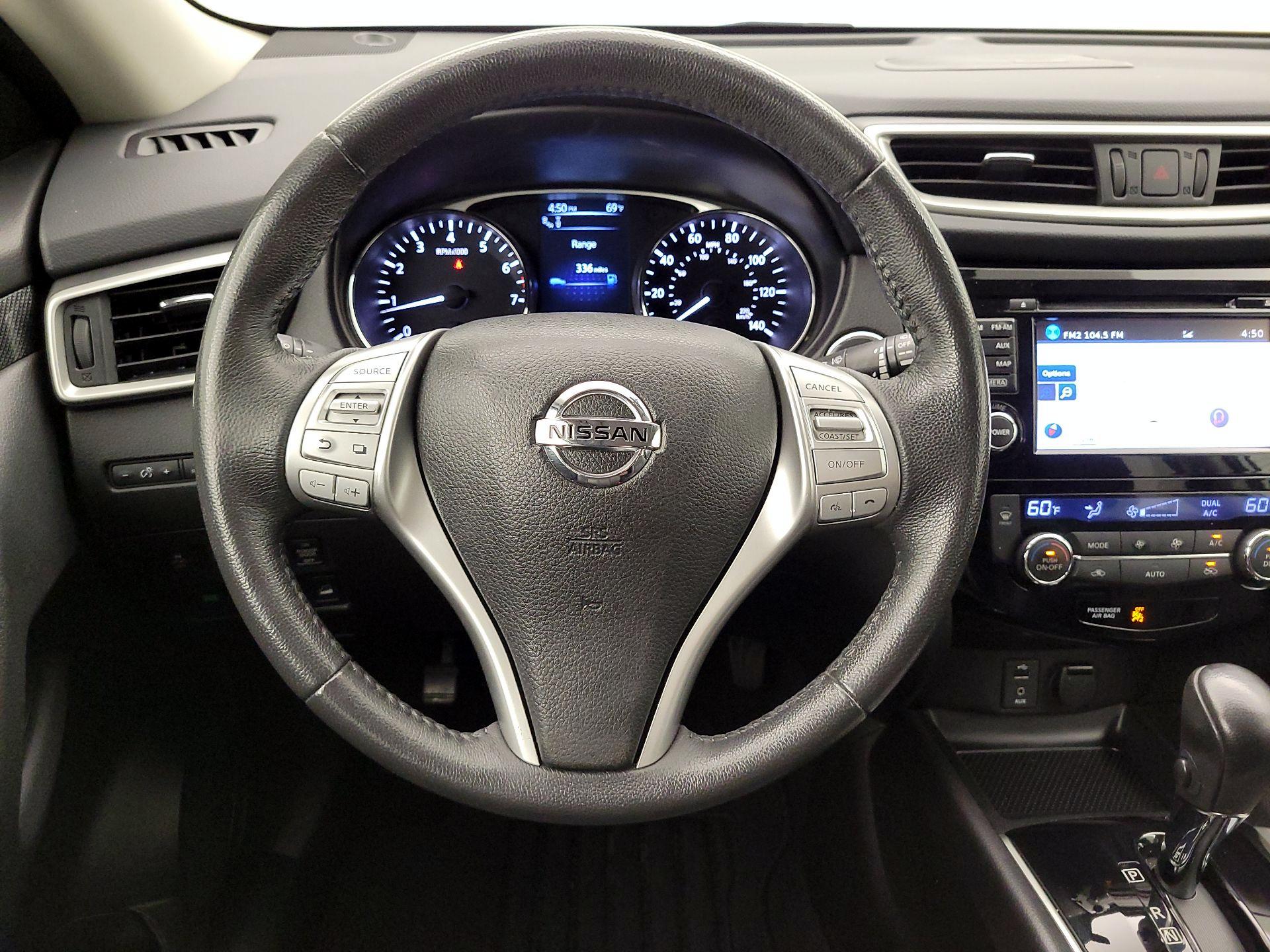 Thumbnail: 2016 Nissan Rogue - 10