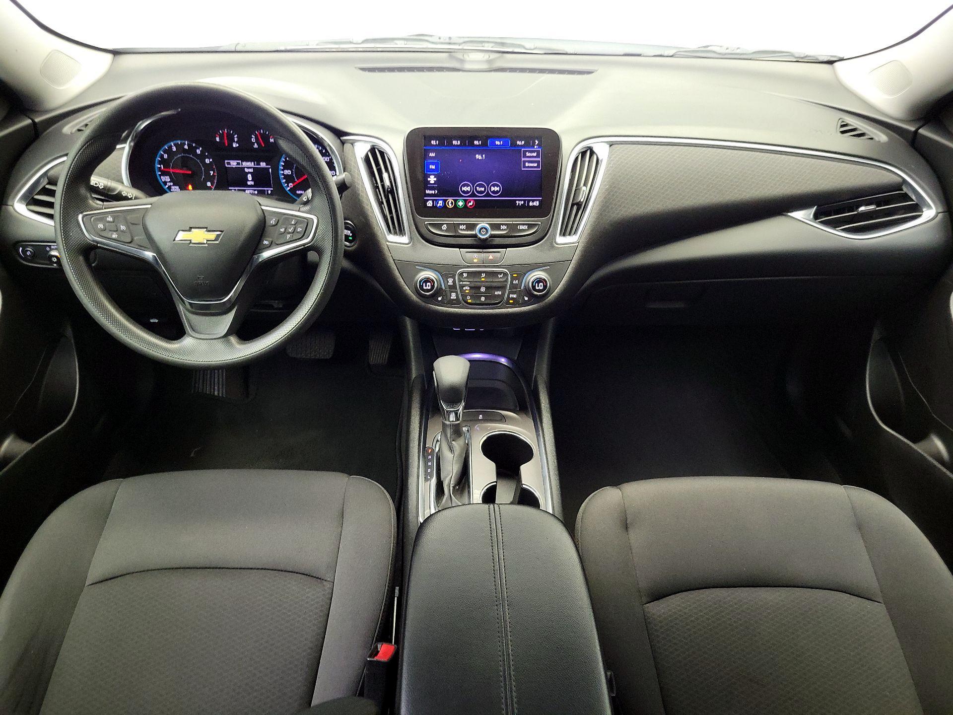 Thumbnail: 2021 Chevrolet Malibu - 9