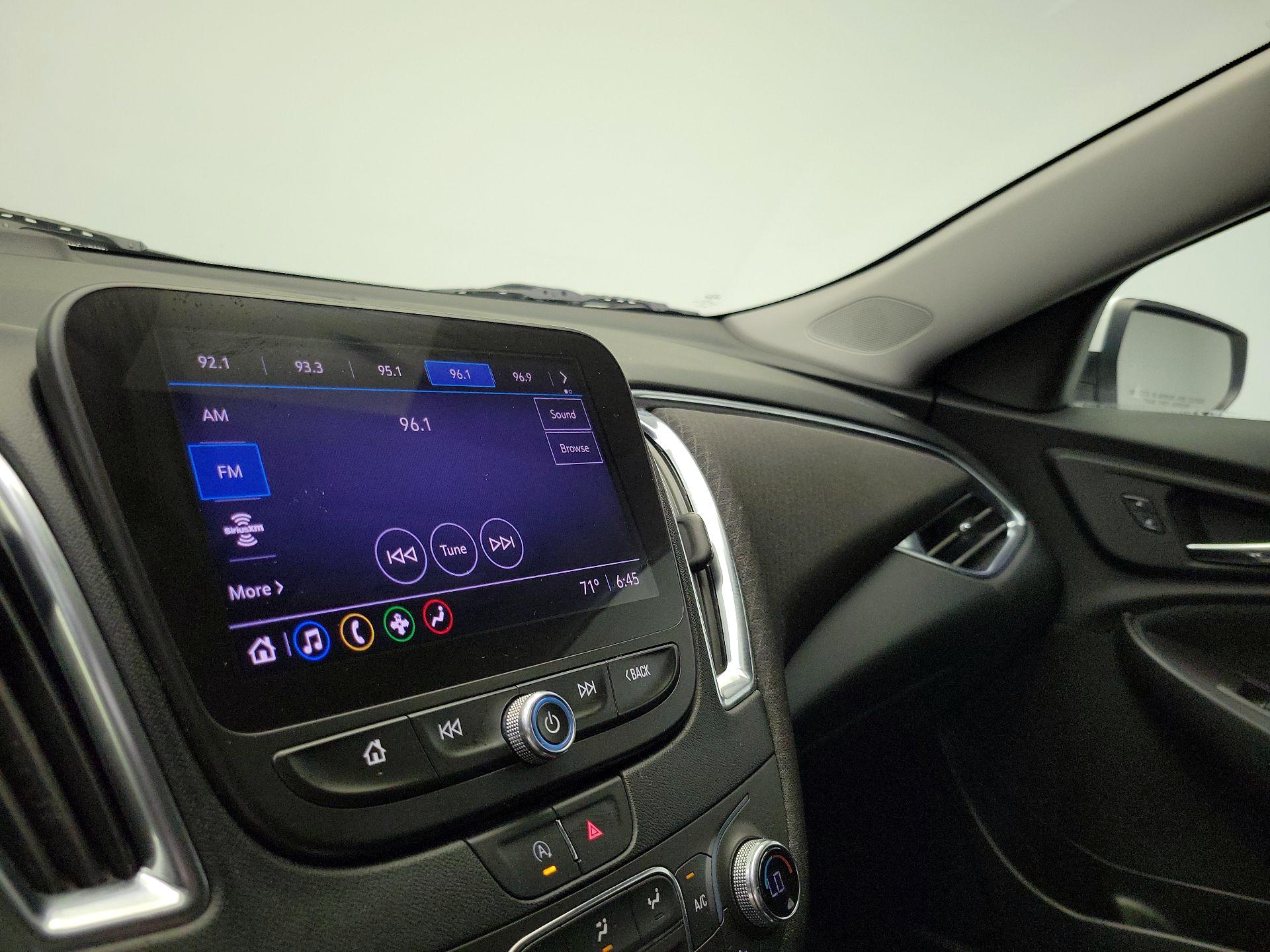 Thumbnail: 2021 Chevrolet Malibu - 15