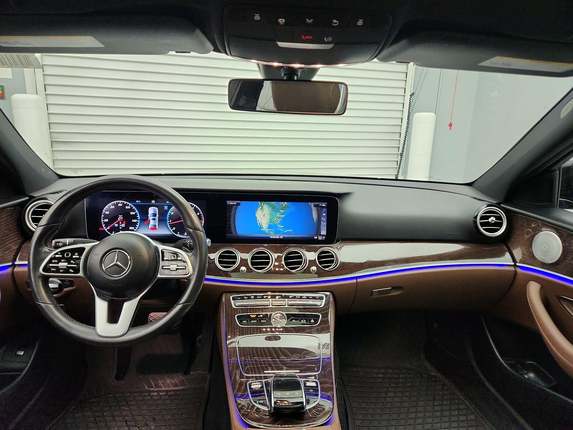 Thumbnail: 2020 Mercedes-Benz E-Class - 9