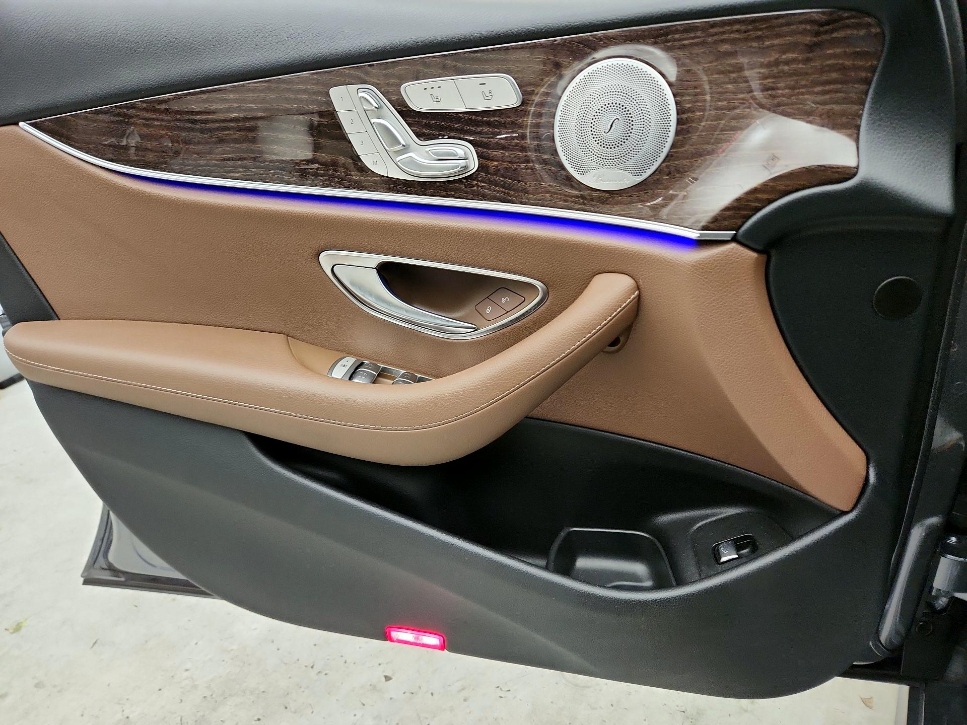 Thumbnail: 2020 Mercedes-Benz E-Class - 12