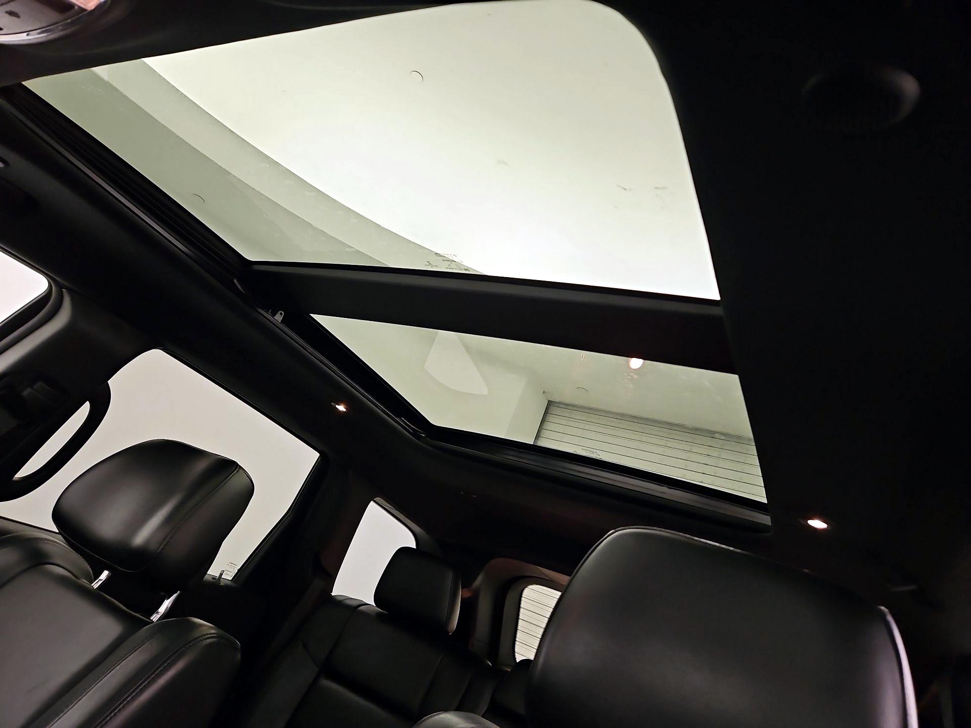 Thumbnail: 2019 Jeep Grand Cherokee - 19
