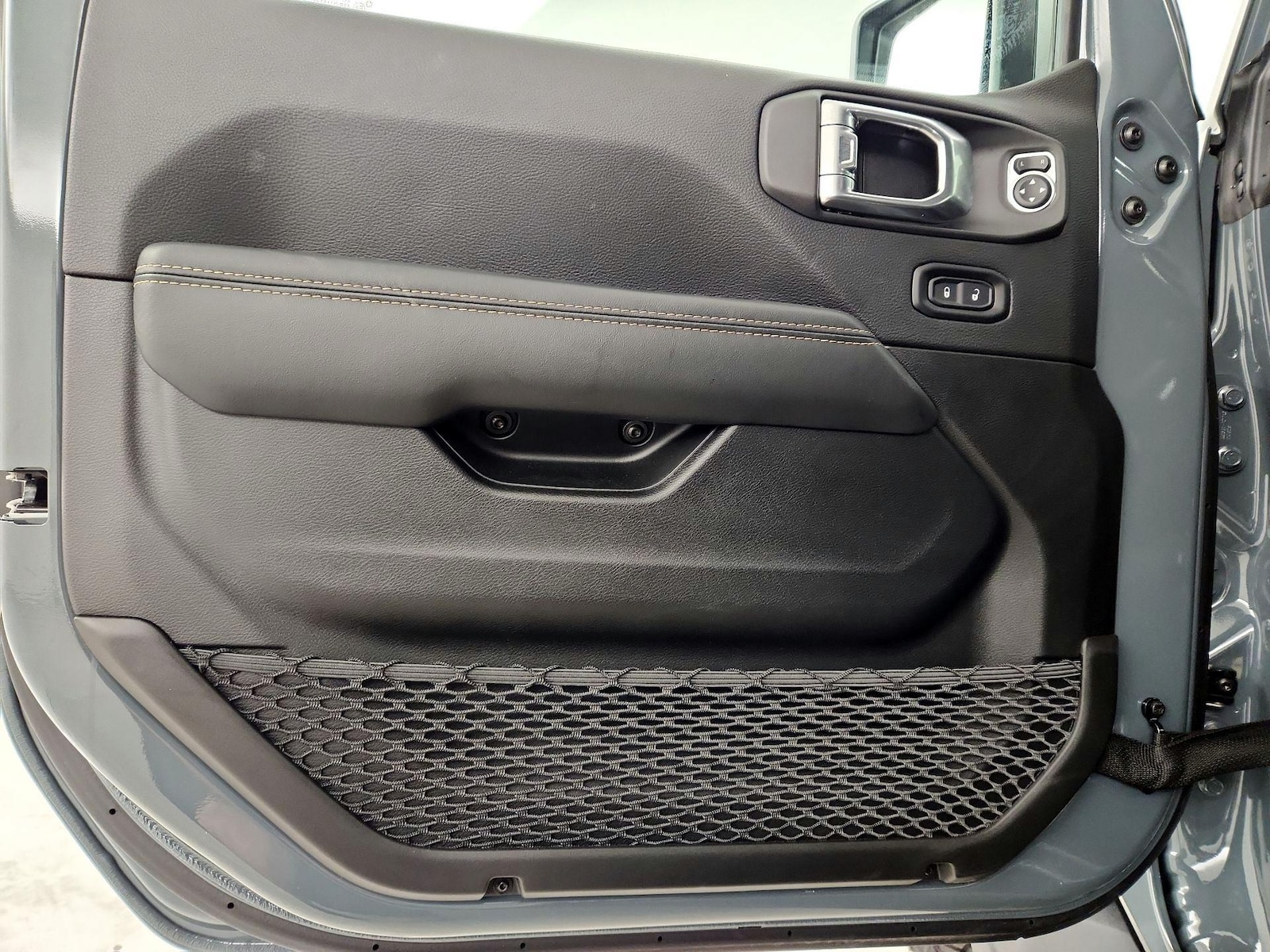 2026 Jeep Wrangler 4-Door Sahara - Photo 13
