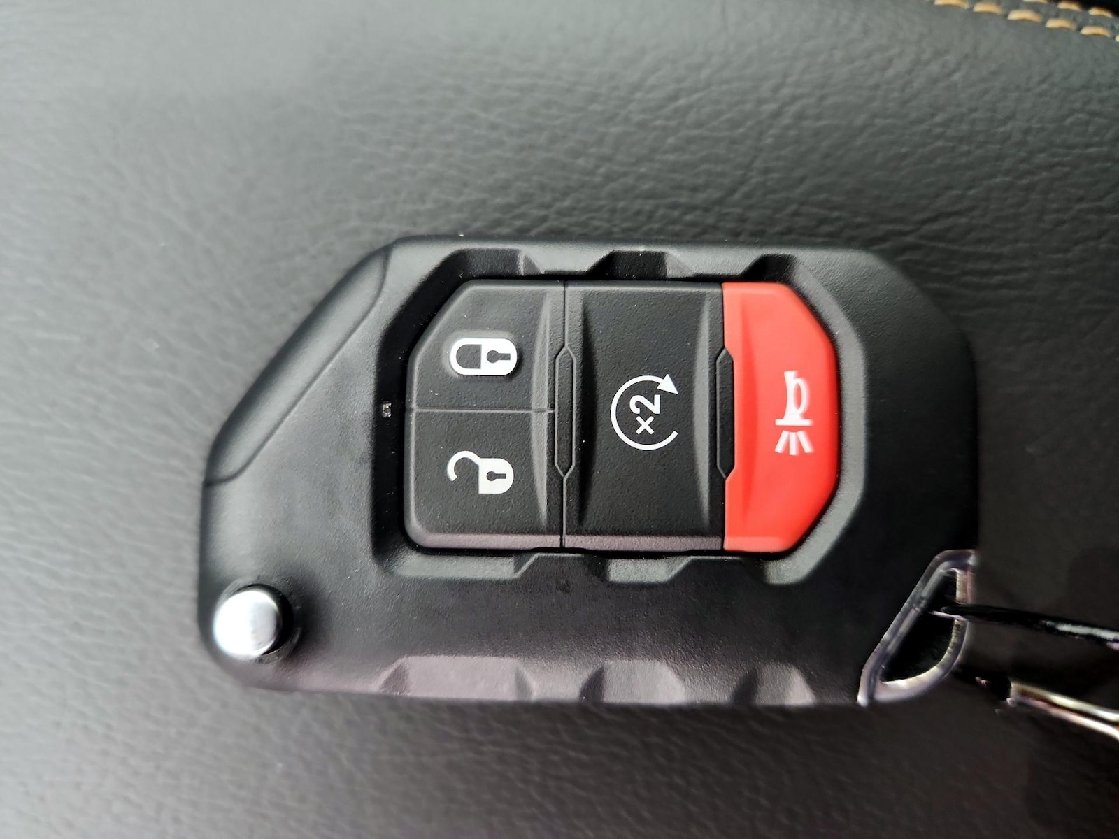 2026 Jeep Wrangler 4-Door Sahara - Photo 24
