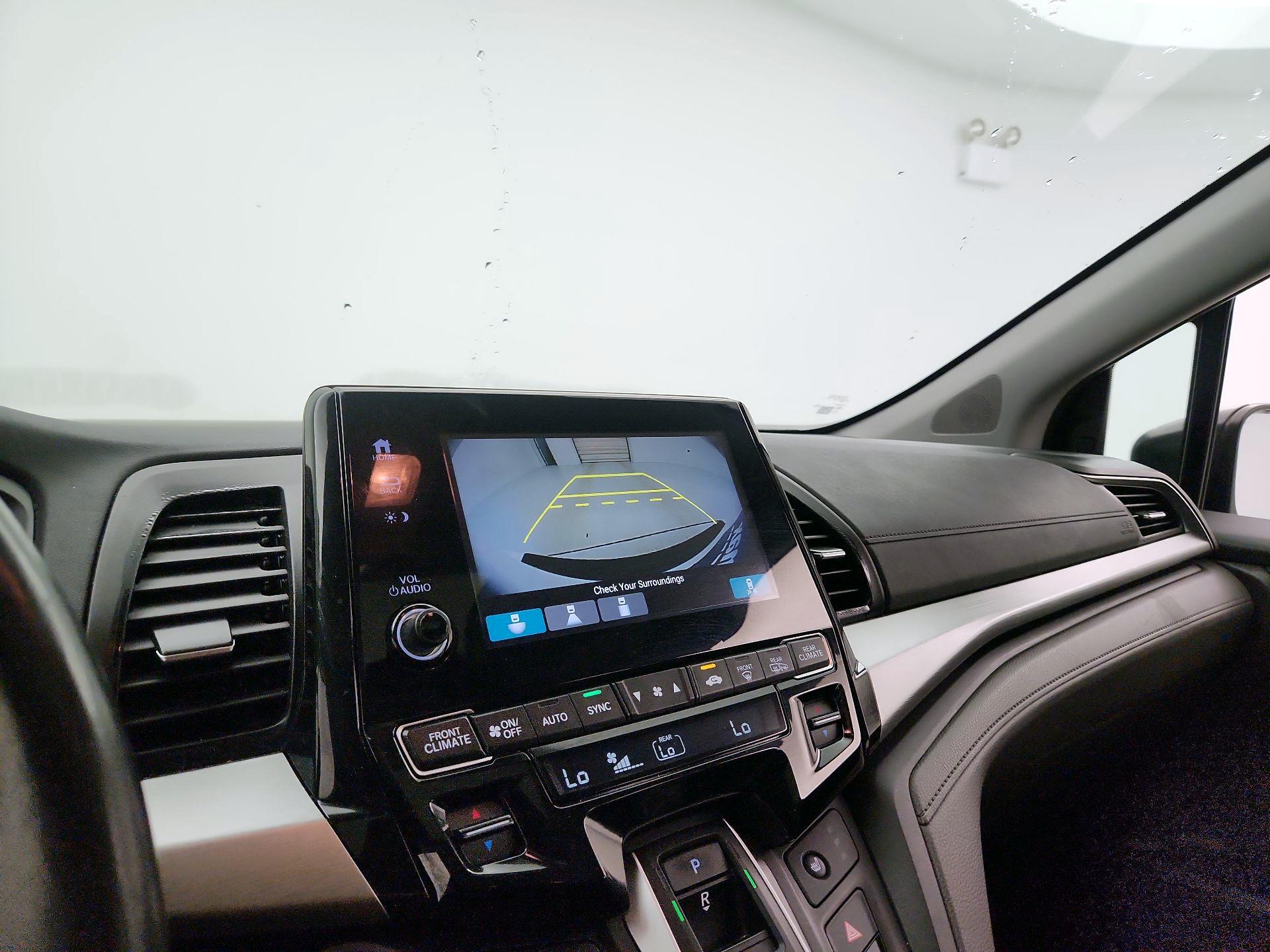 Thumbnail: 2019 Honda Odyssey - 14