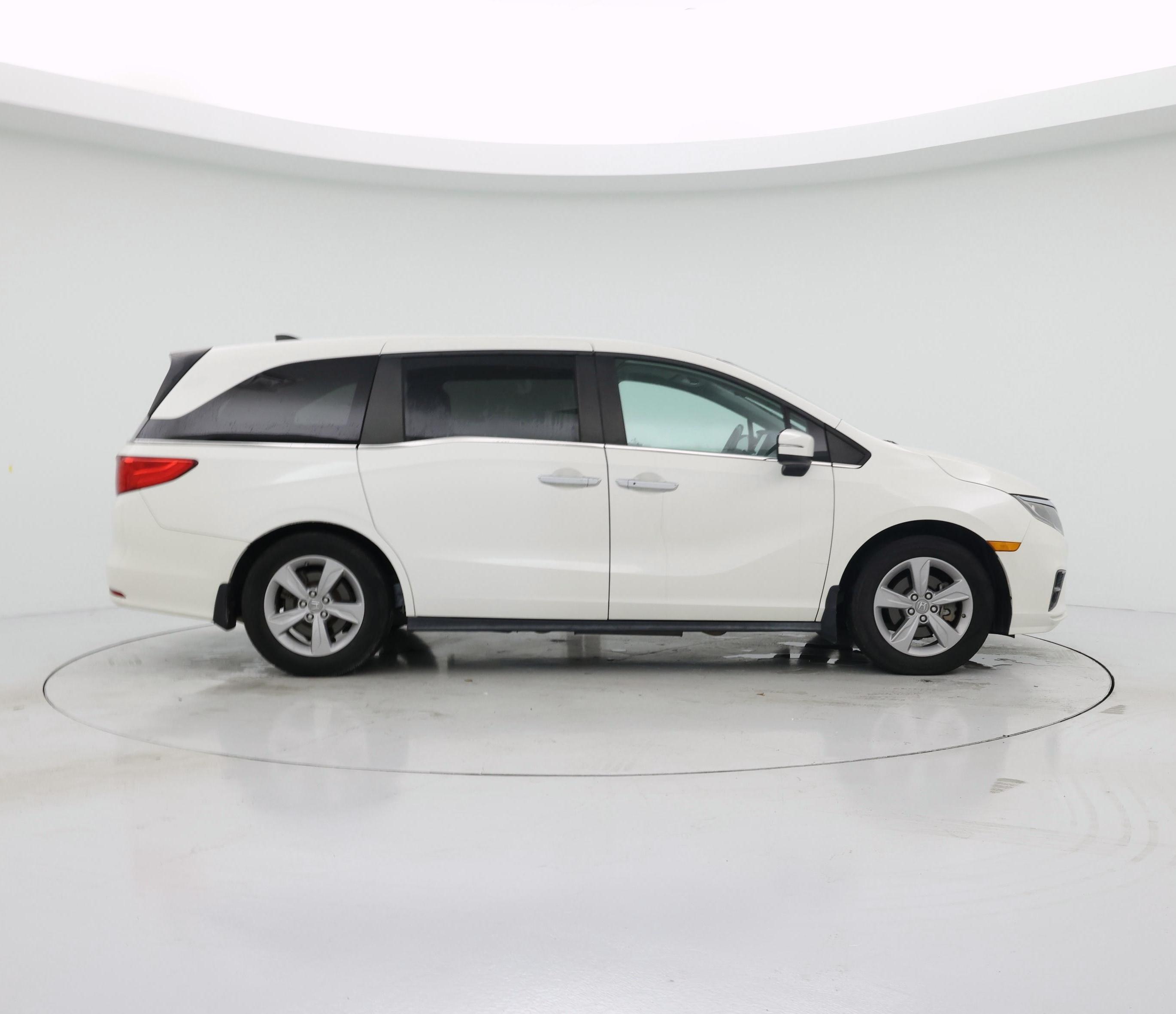 Thumbnail: 2019 Honda Odyssey - 7