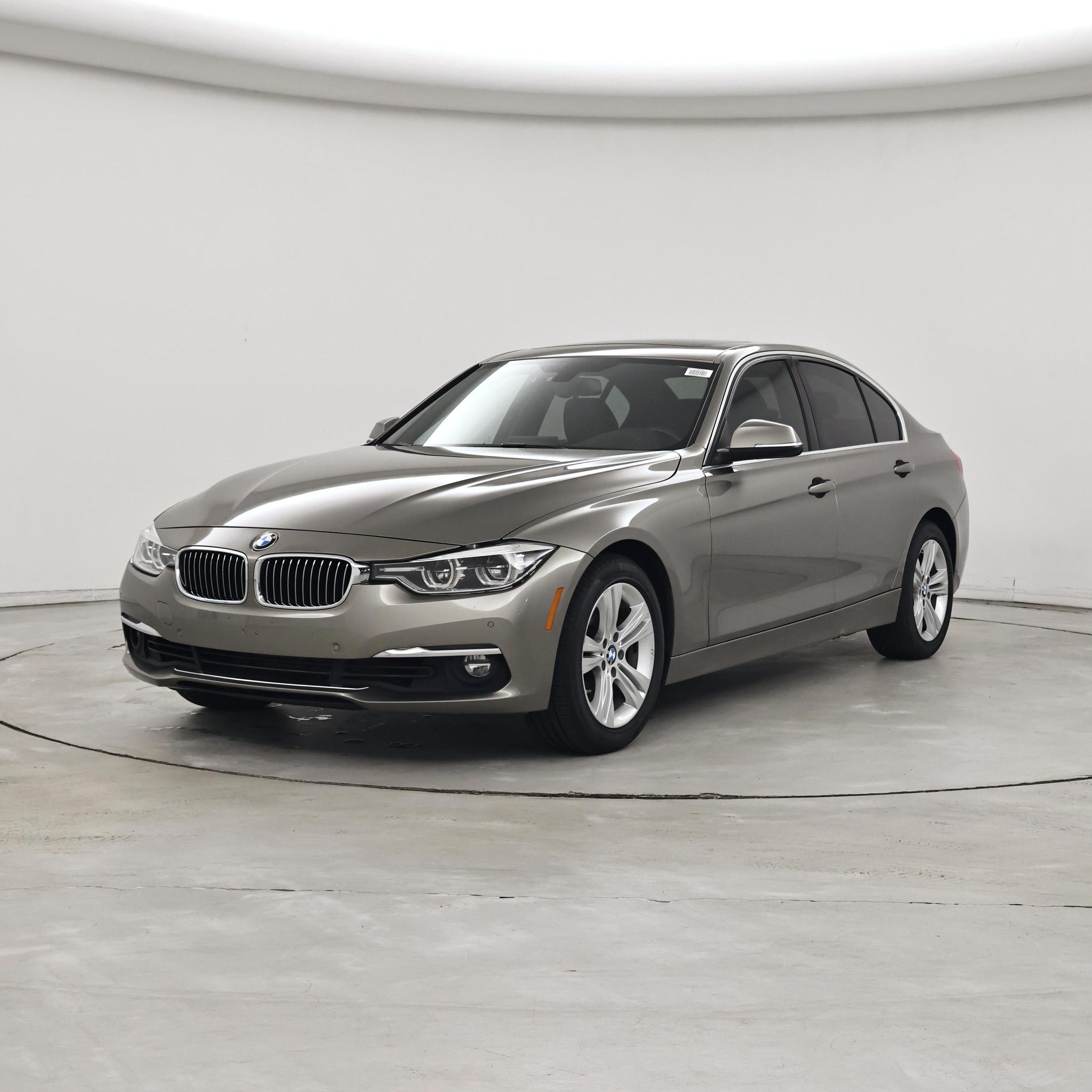Thumbnail: 2016 BMW 3 Series - 4