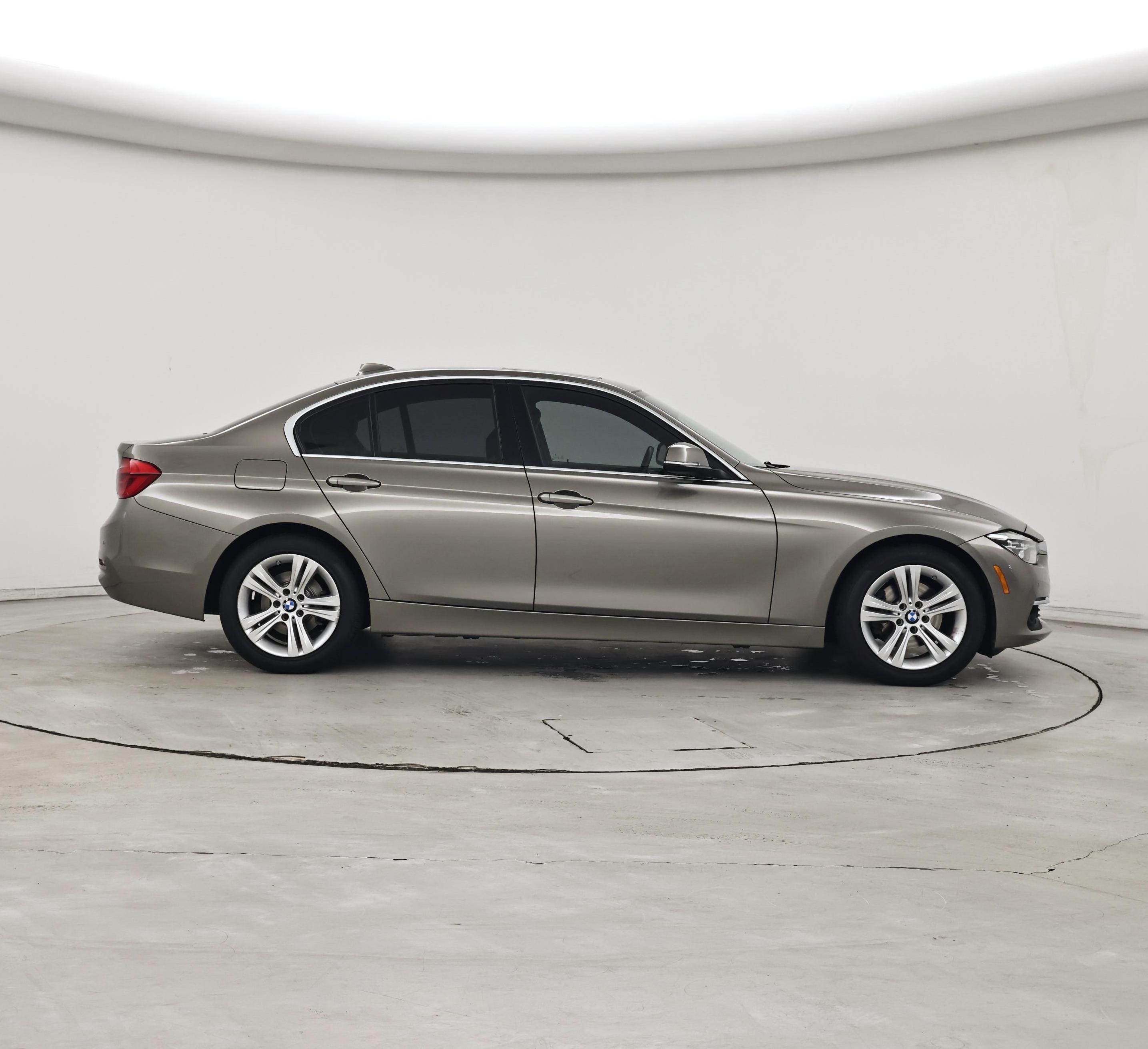Thumbnail: 2016 BMW 3 Series - 7