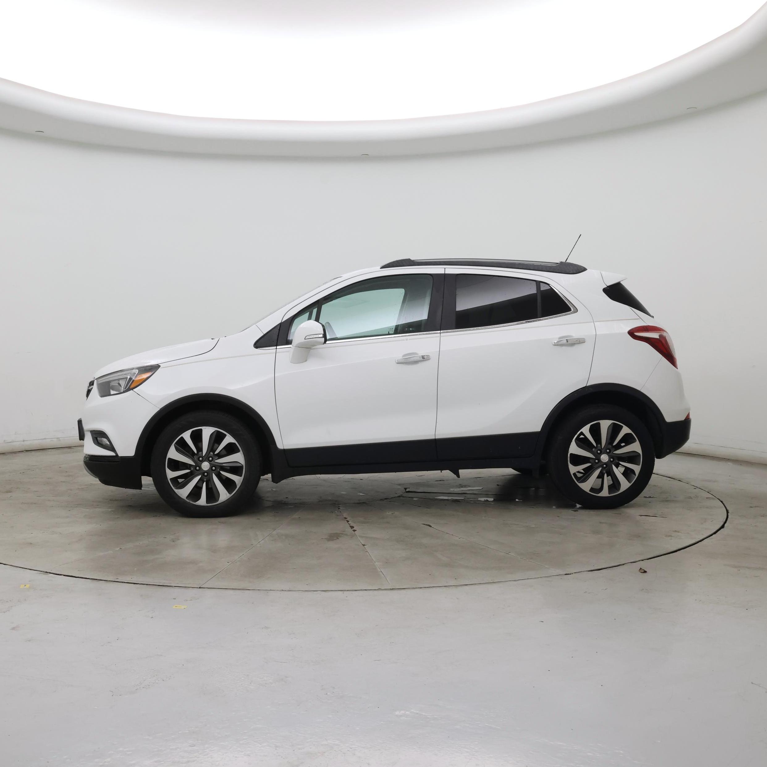 Thumbnail: 2017 Buick Encore - 3