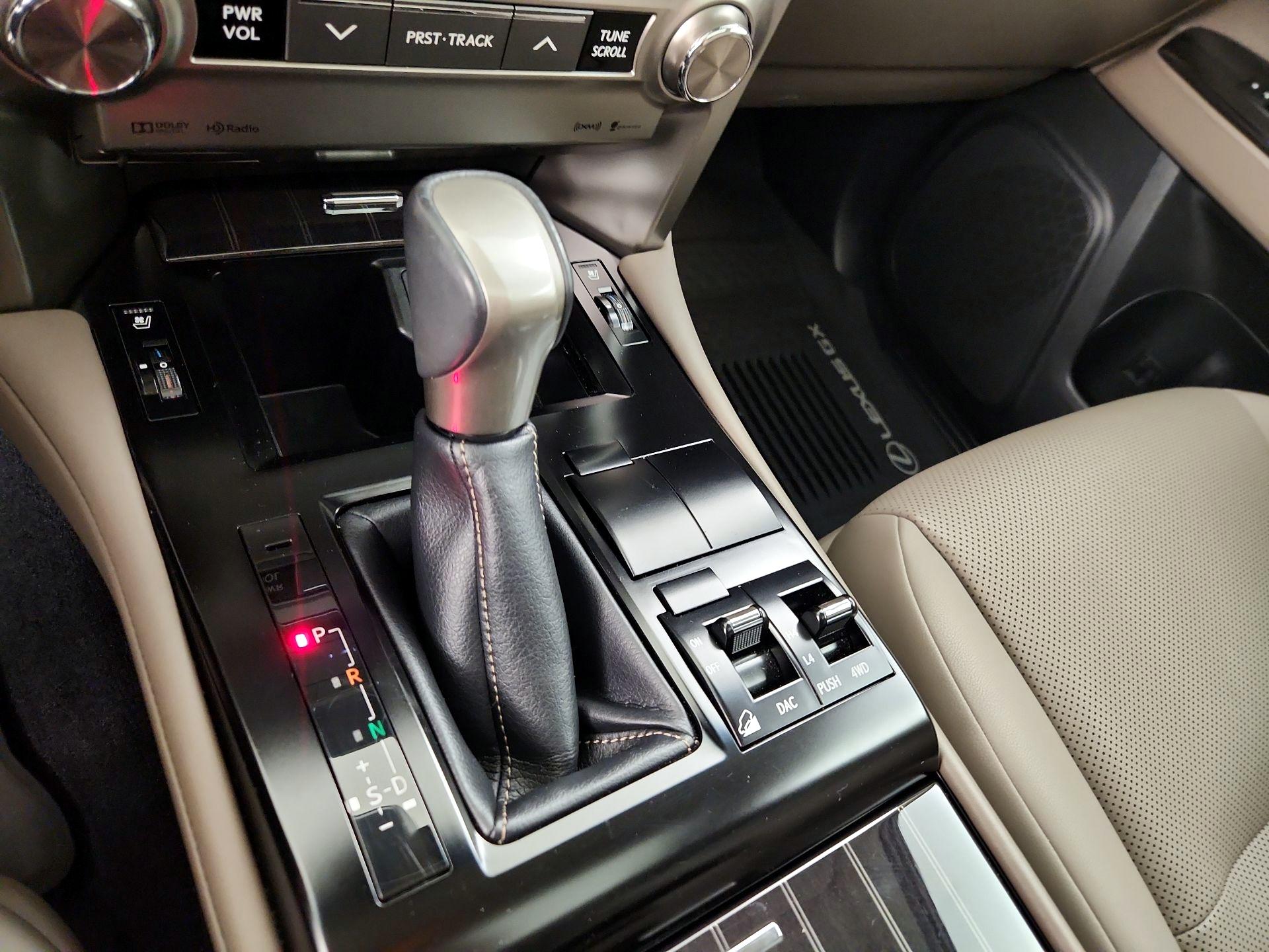 Thumbnail: 2021 Lexus GX - 18