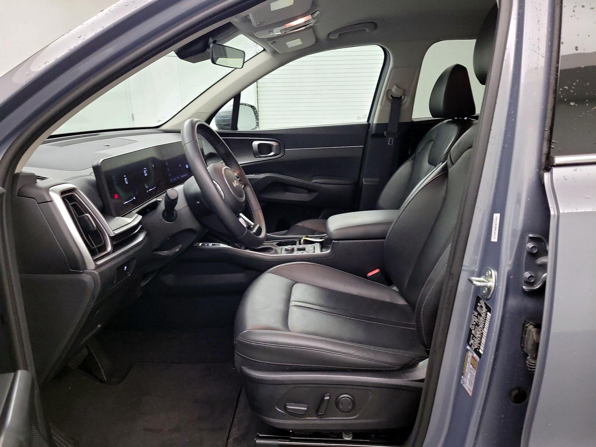 Thumbnail: 2024 Kia Sorento - 11