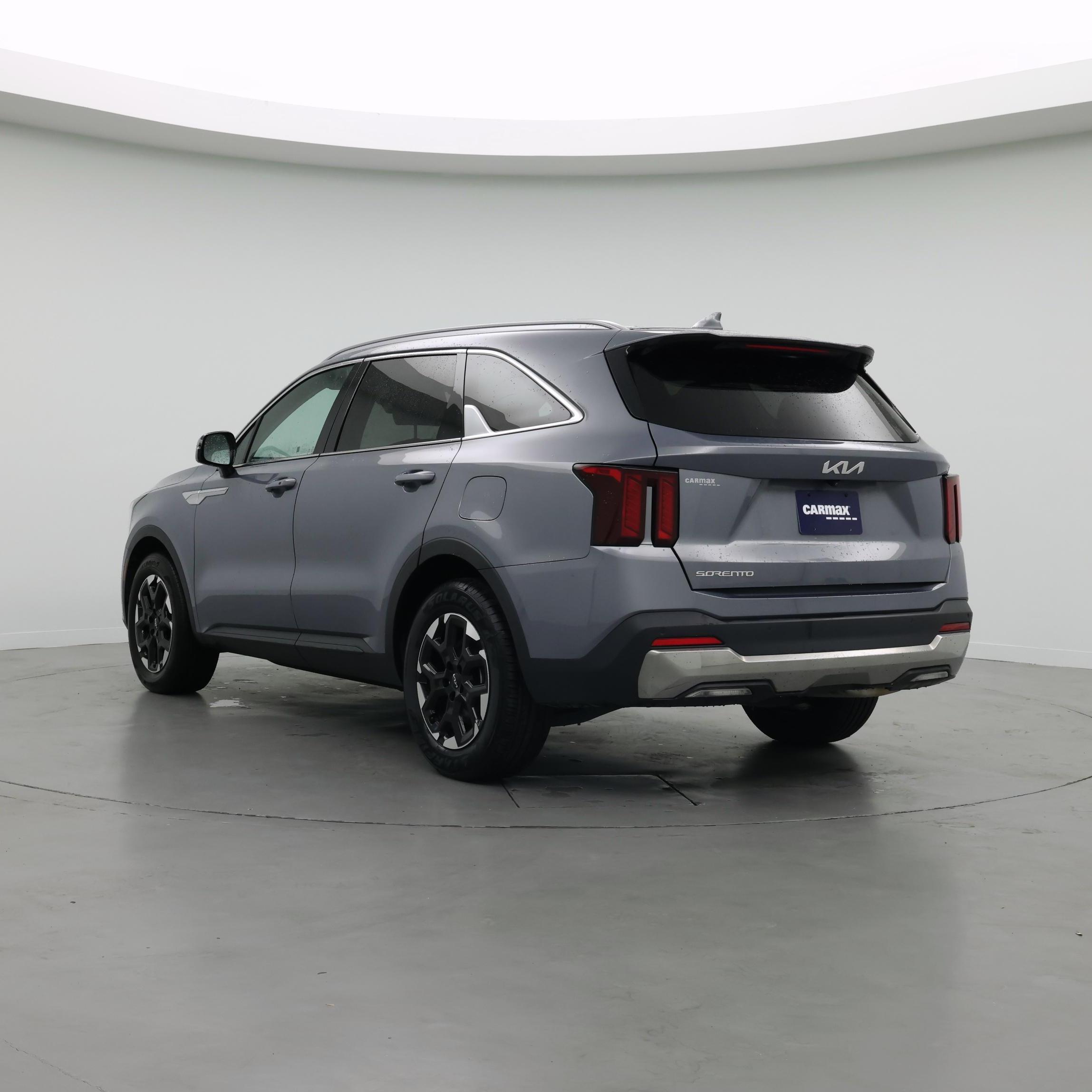 Thumbnail: 2024 Kia Sorento - 2