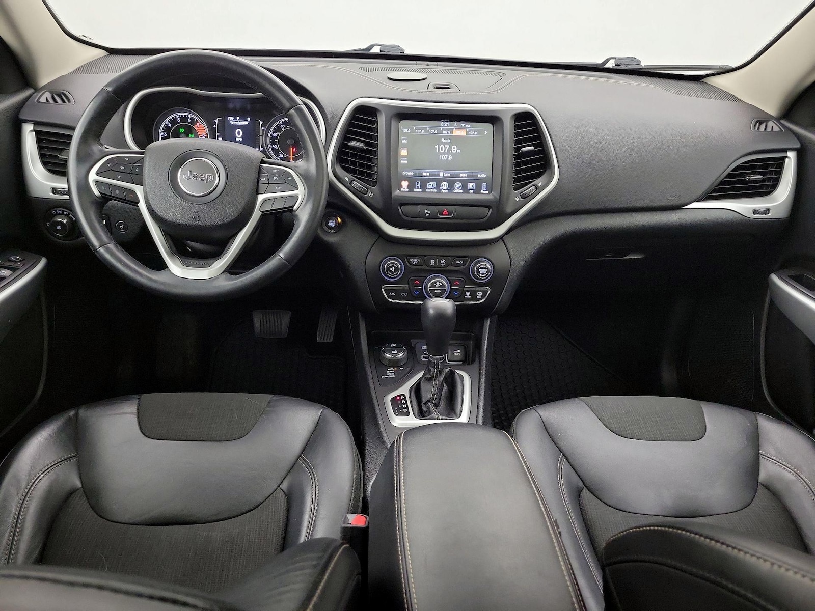 2018 Jeep Cherokee Latitude Plus - Photo 10