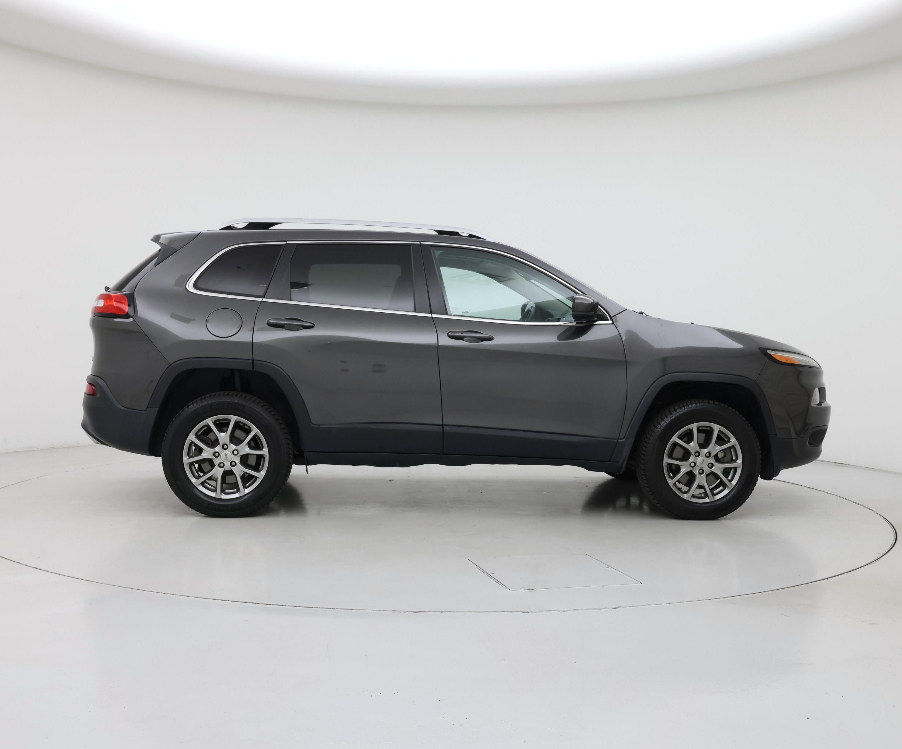Thumbnail: 2018 Jeep Cherokee - 7