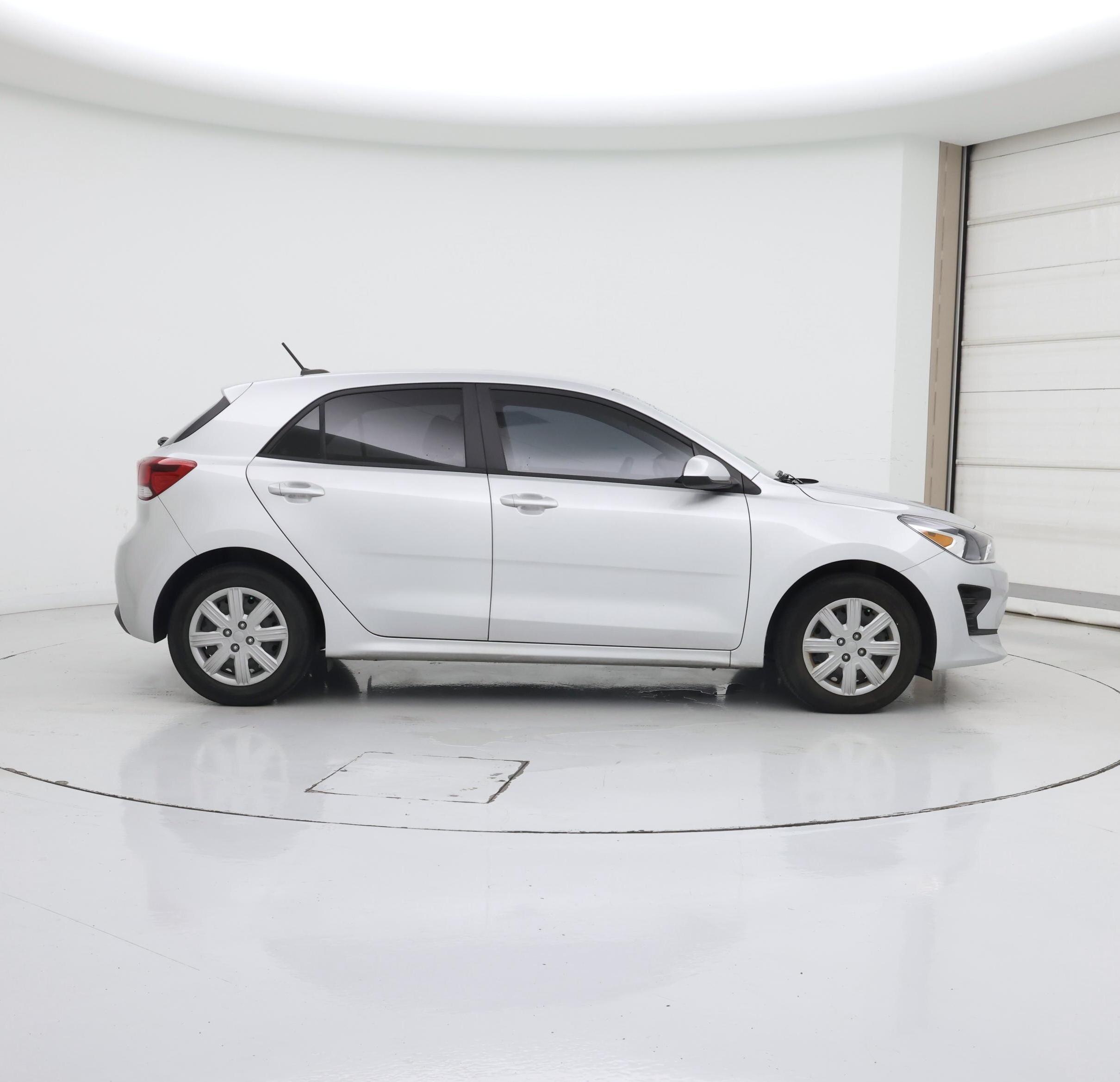 Thumbnail: 2023 Kia Rio - 7