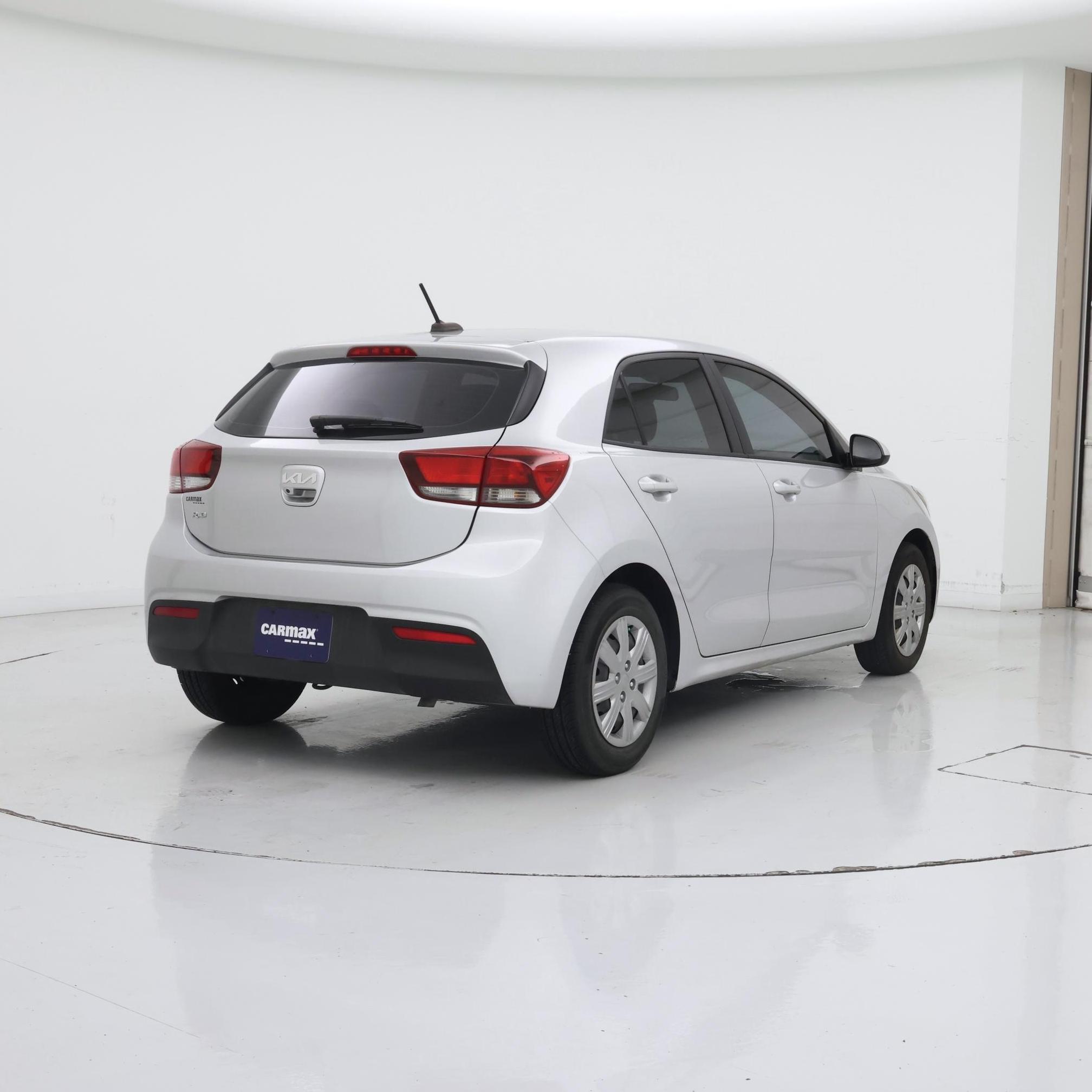 Thumbnail: 2023 Kia Rio - 8