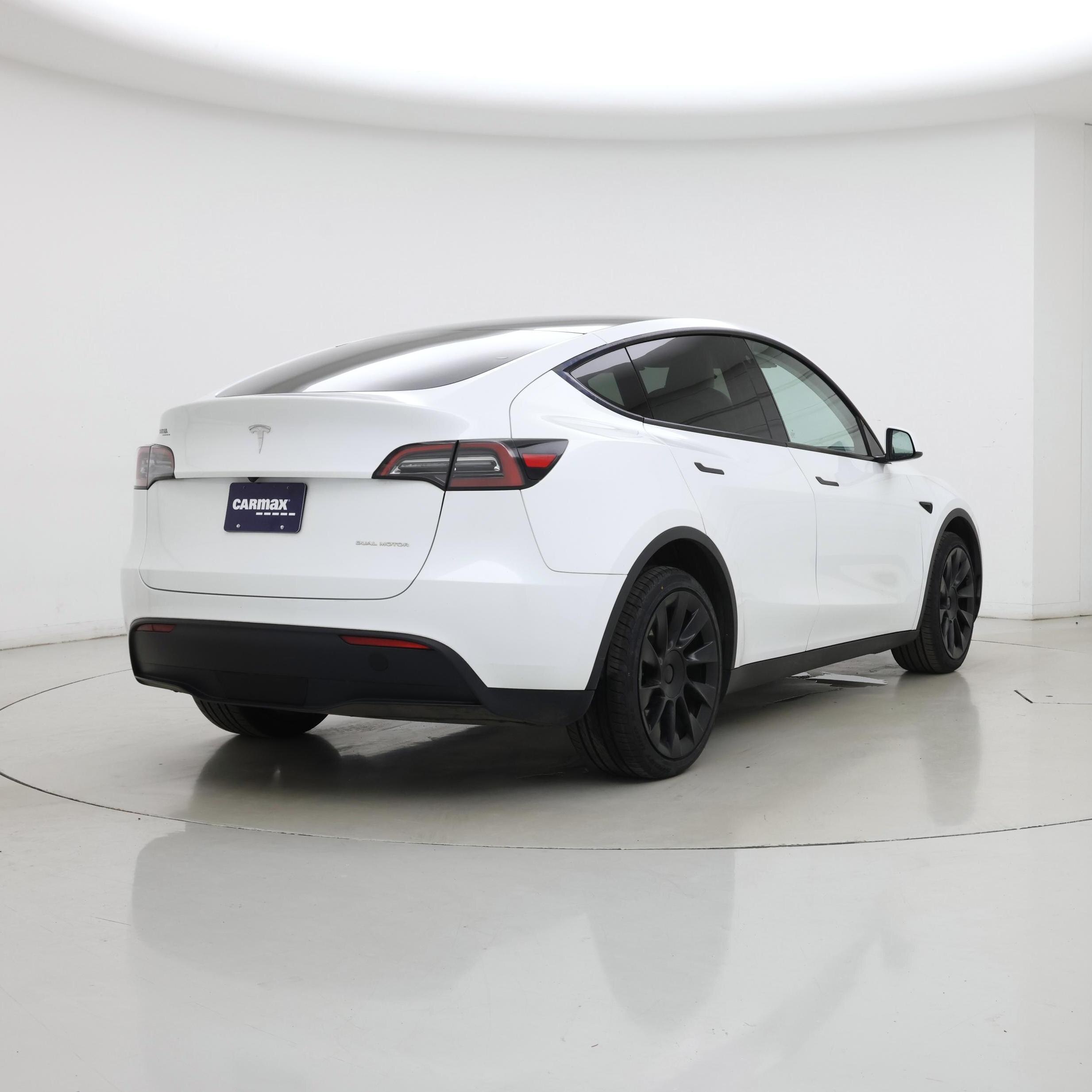 Thumbnail: 2023 Tesla Model Y - 8