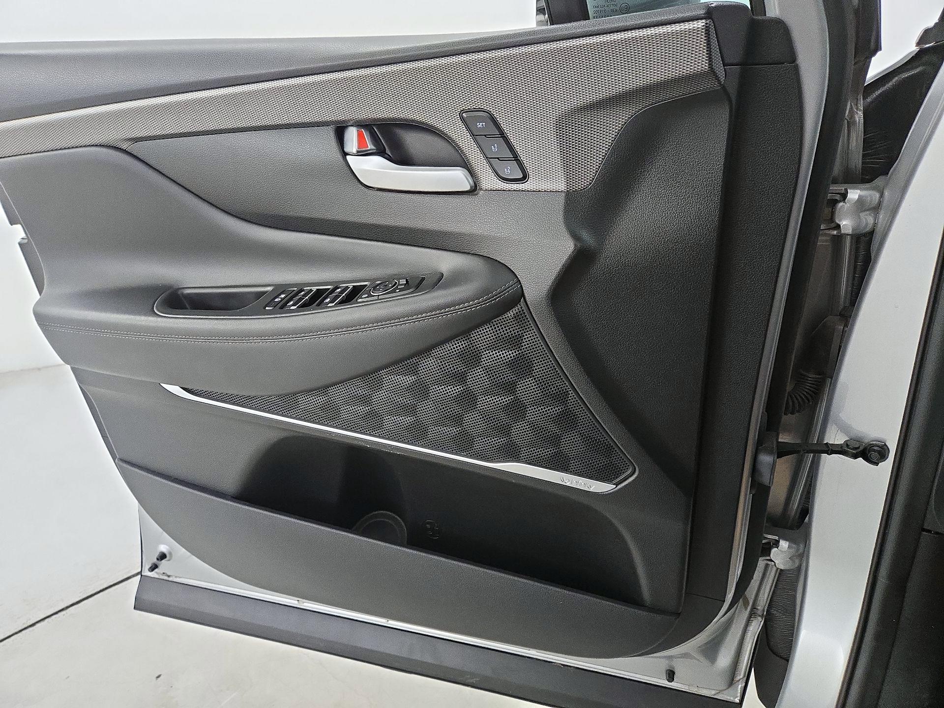 Thumbnail: 2020 Hyundai Santa Fe - 12