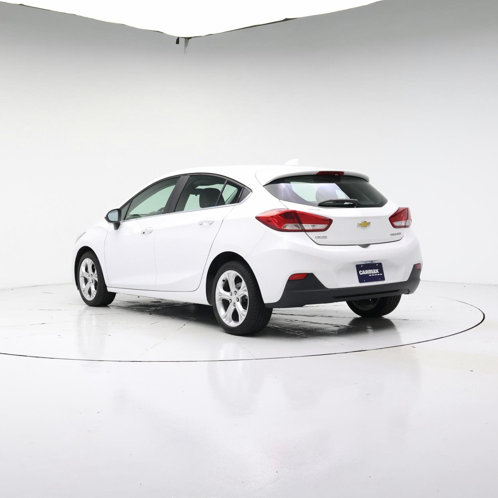 Thumbnail: 2019 Chevrolet Cruze - 2