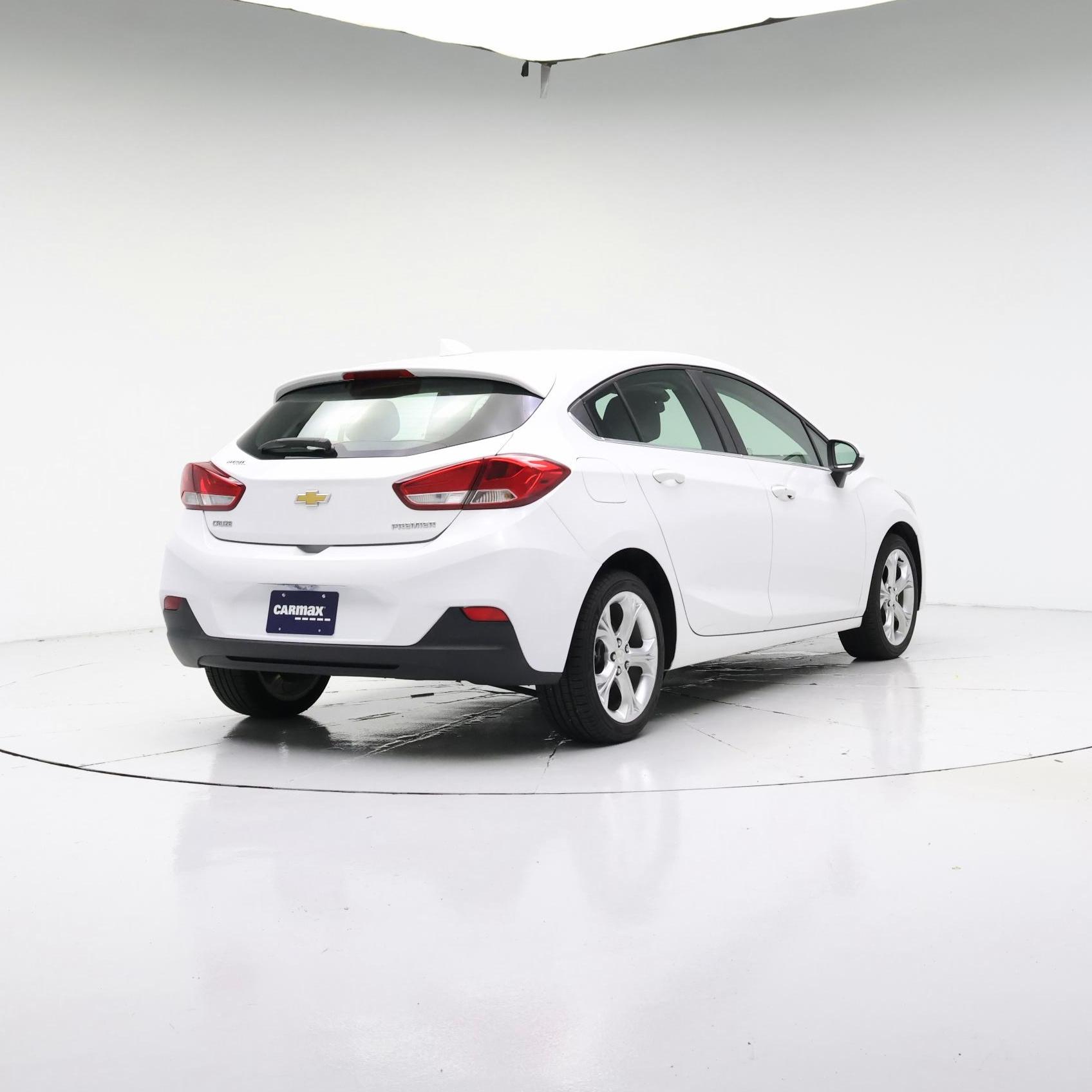 Thumbnail: 2019 Chevrolet Cruze - 8