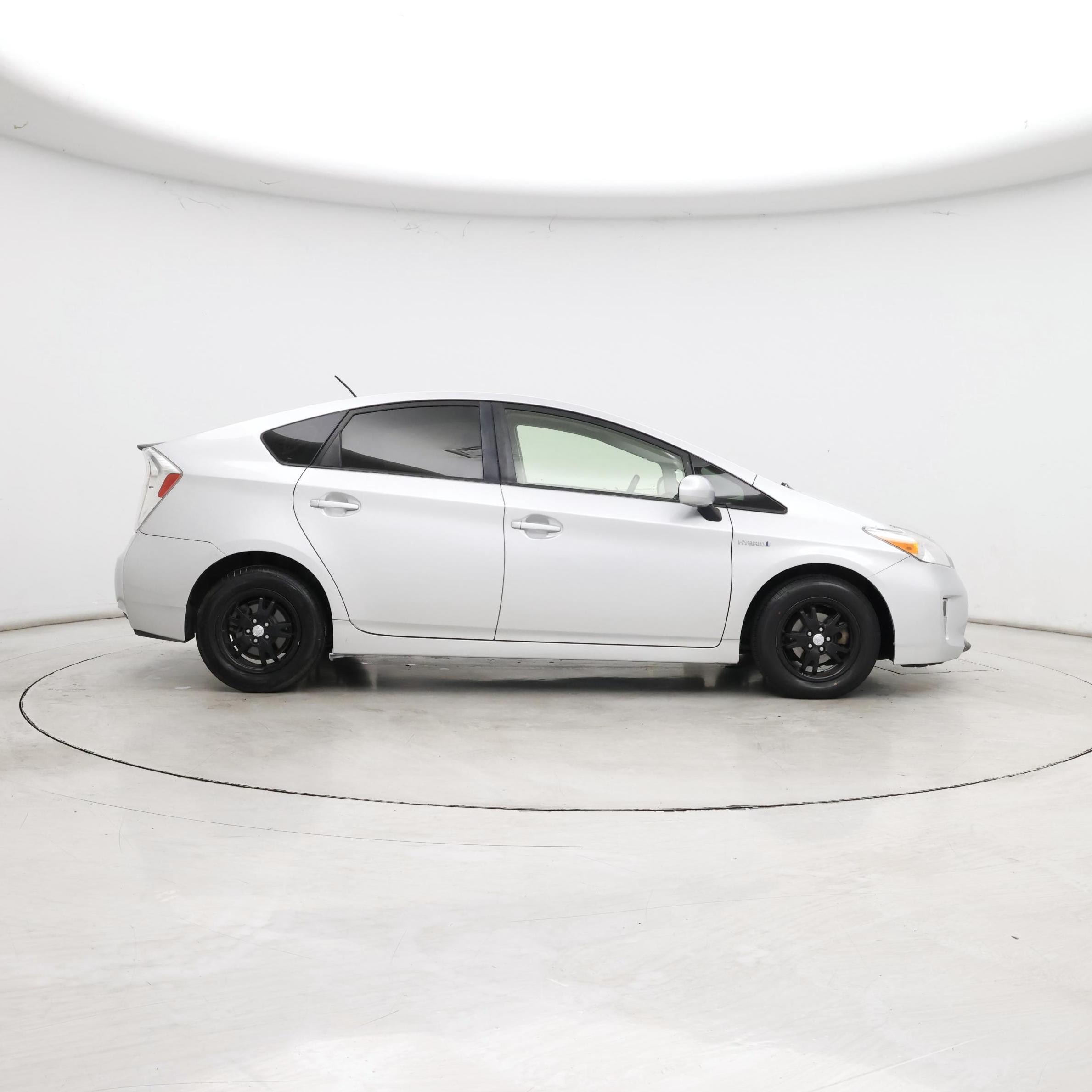 Thumbnail: 2015 Toyota Prius - 7