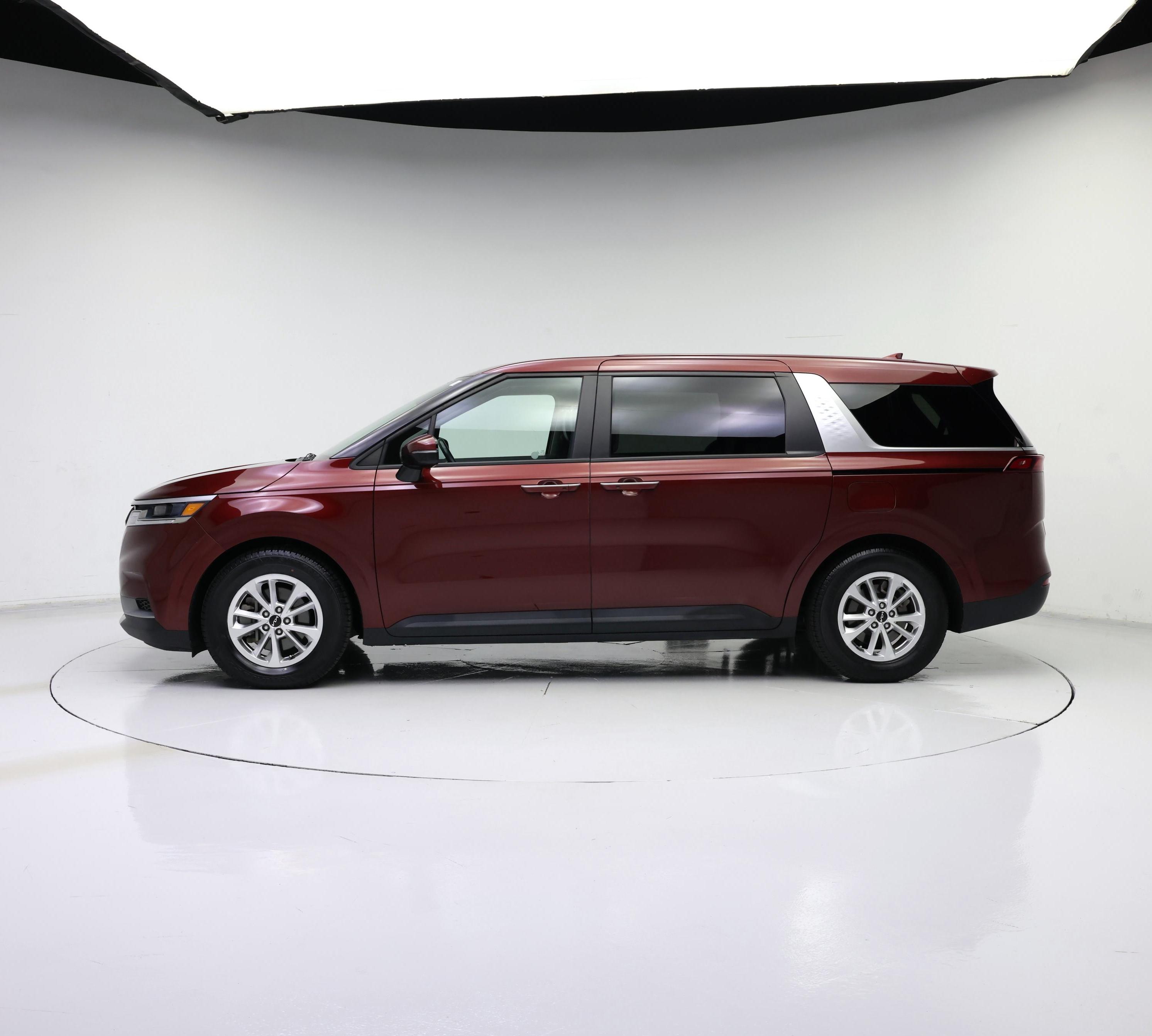 Thumbnail: 2023 Kia Carnival - 3