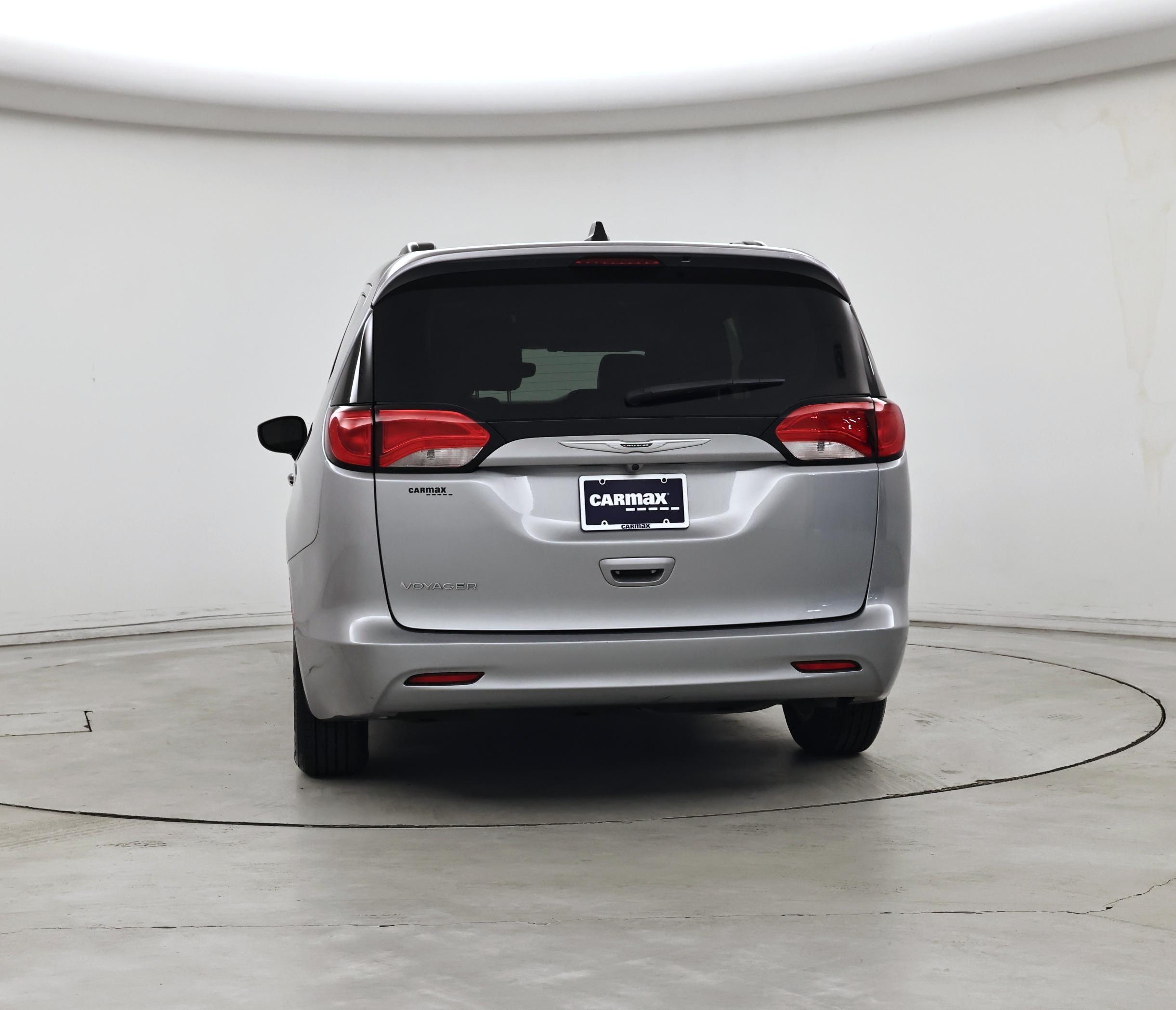 Thumbnail: 2021 Chrysler Voyager - 6