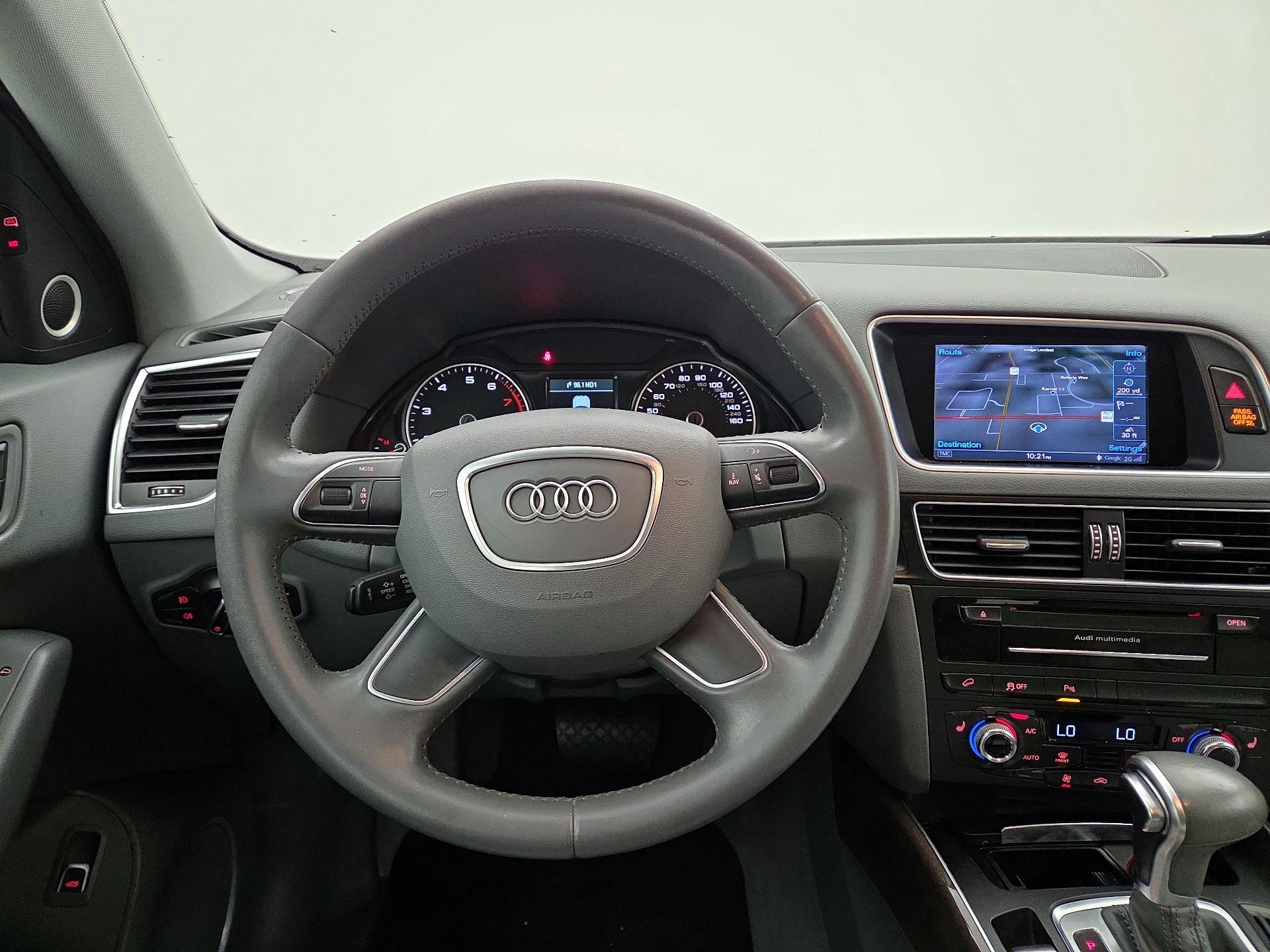 Thumbnail: 2016 Audi Q5 - 10