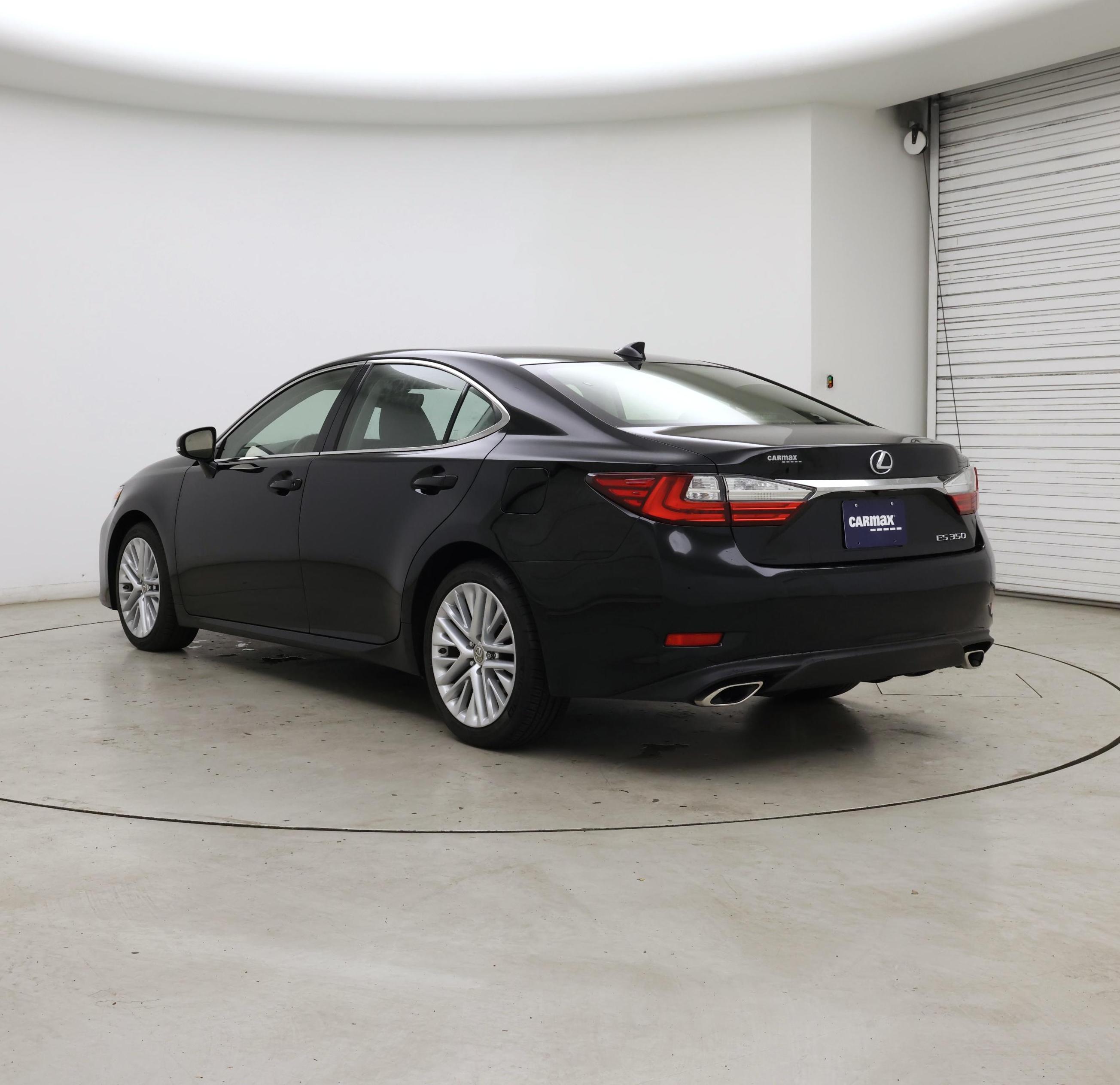 Thumbnail: 2016 Lexus ES - 2