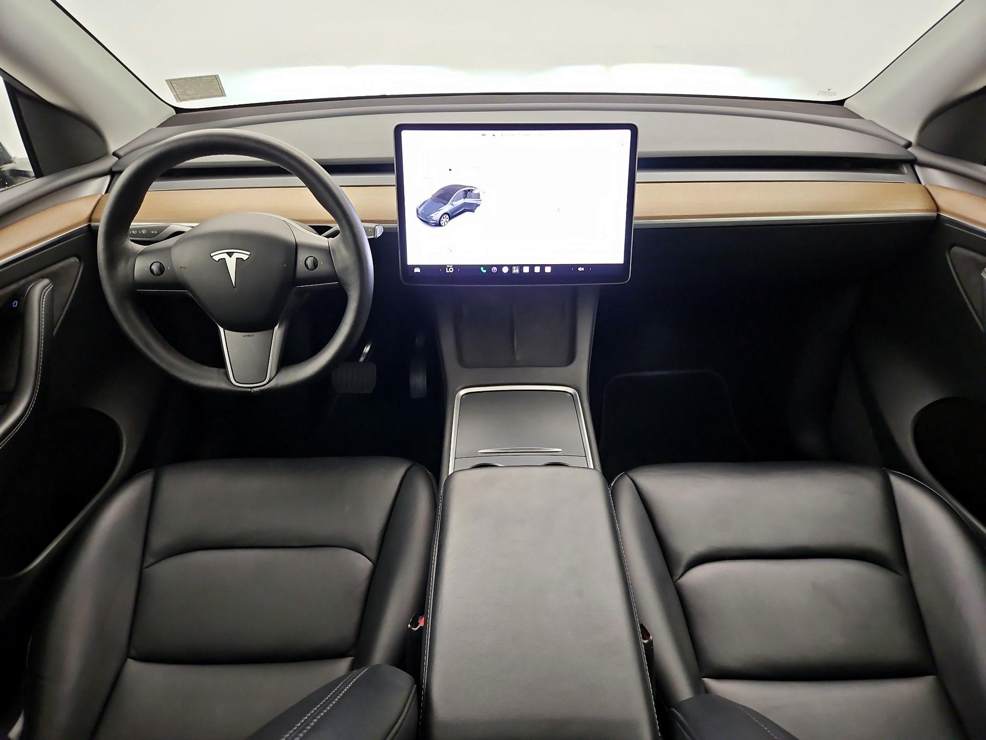 Thumbnail: 2023 Tesla Model Y - 9