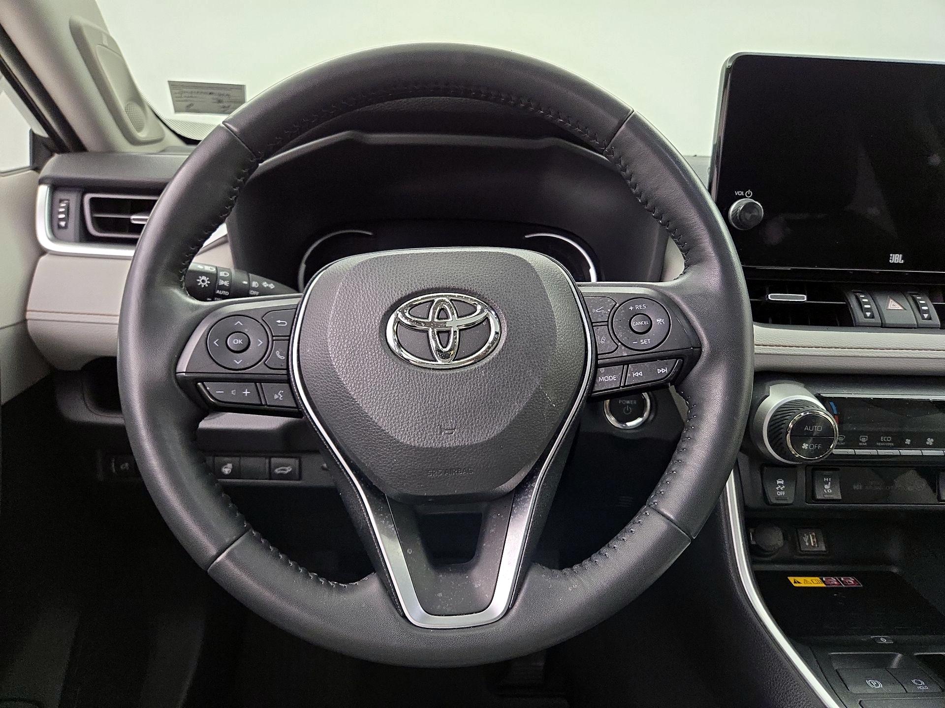 Thumbnail: 2024 Toyota RAV4 - 10