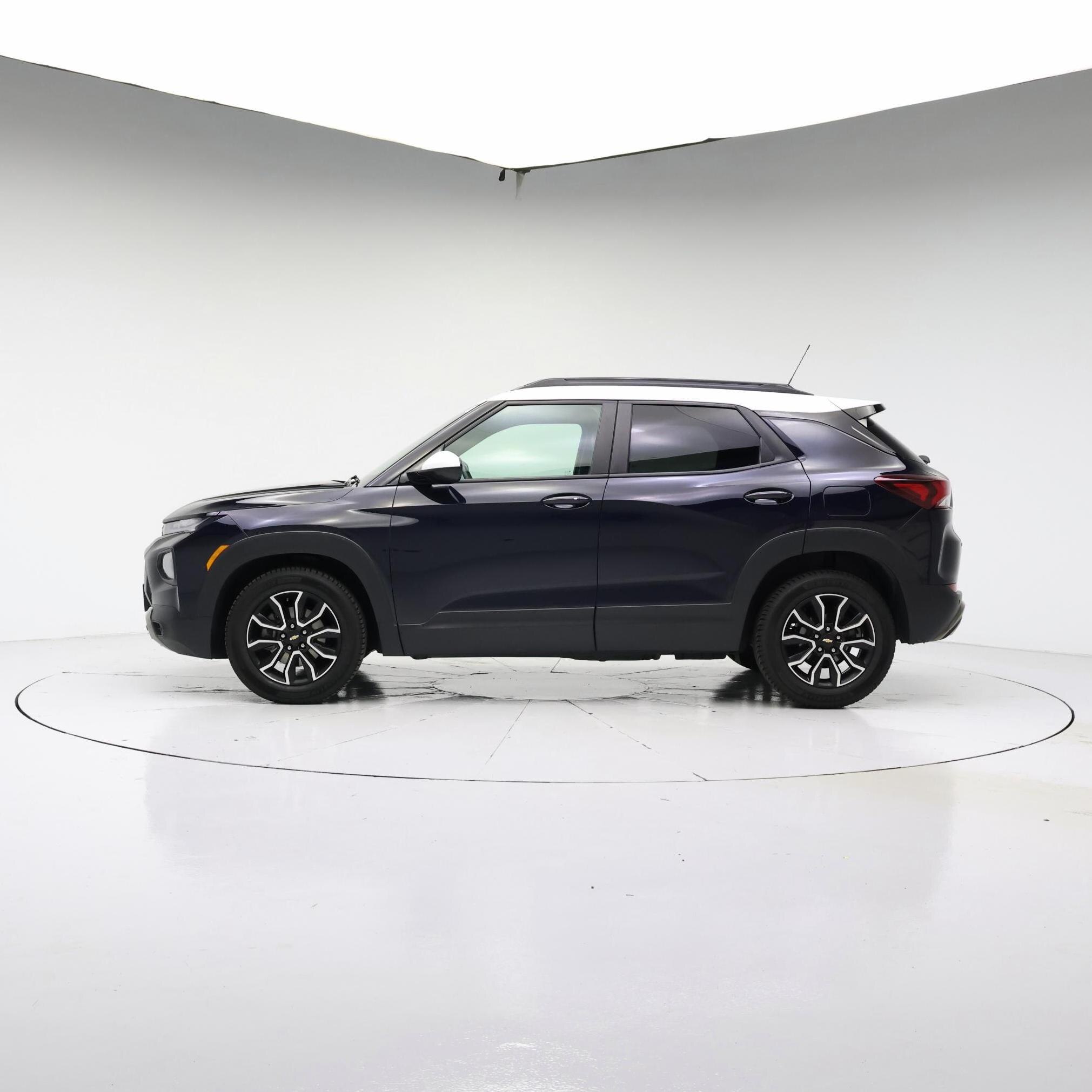 Thumbnail: 2021 Chevrolet TrailBlazer - 7