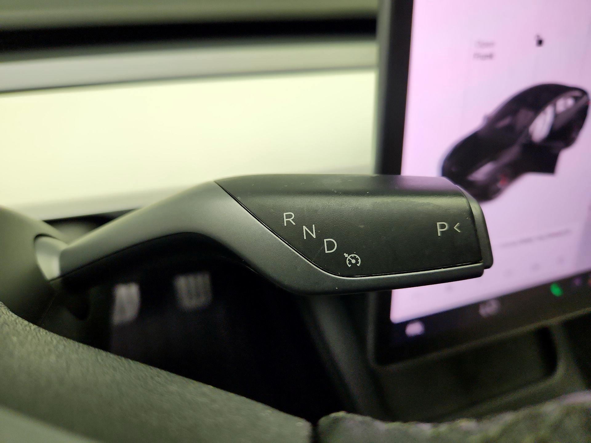Thumbnail: 2021 Tesla Model 3 - 17