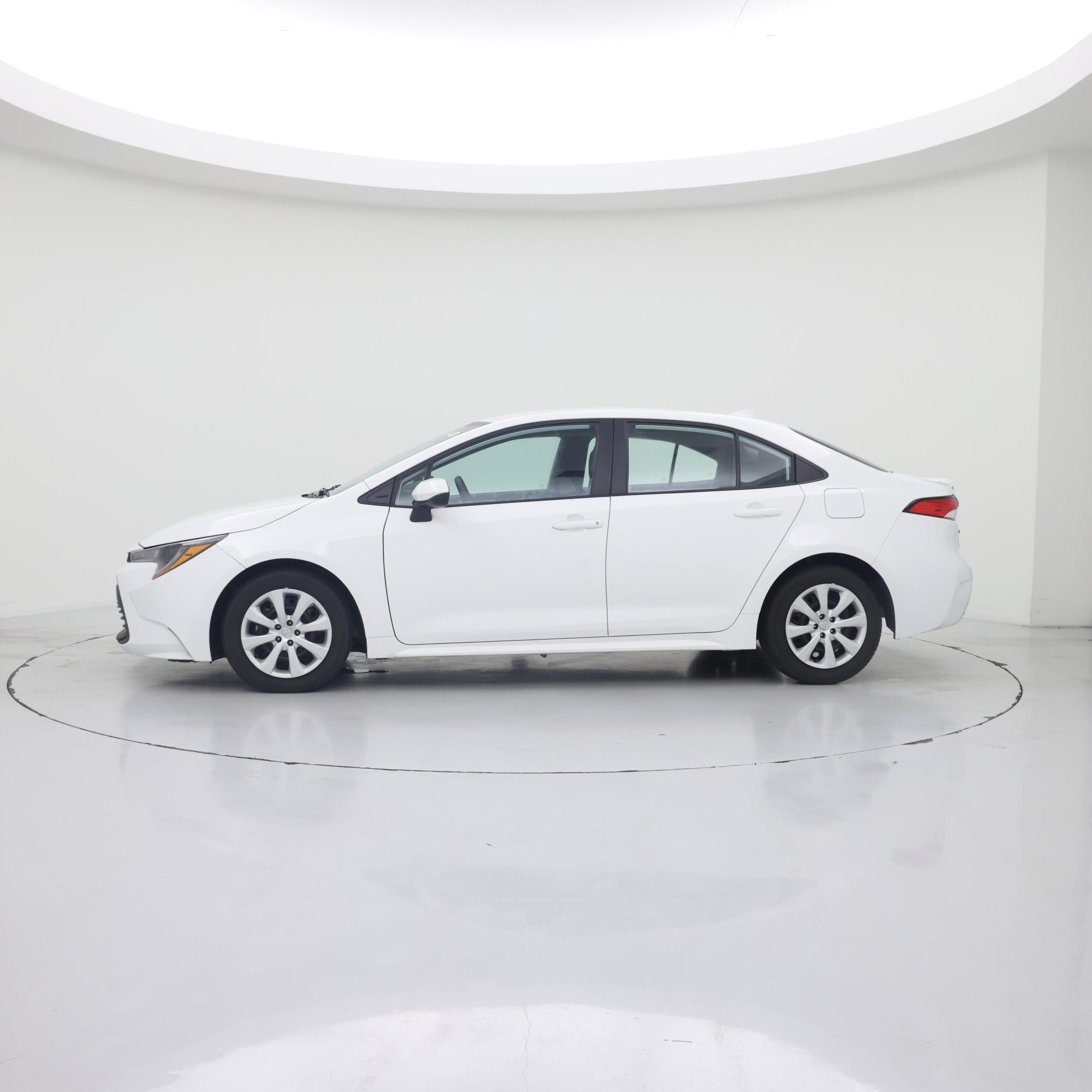Thumbnail: 2024 Toyota Corolla - 3