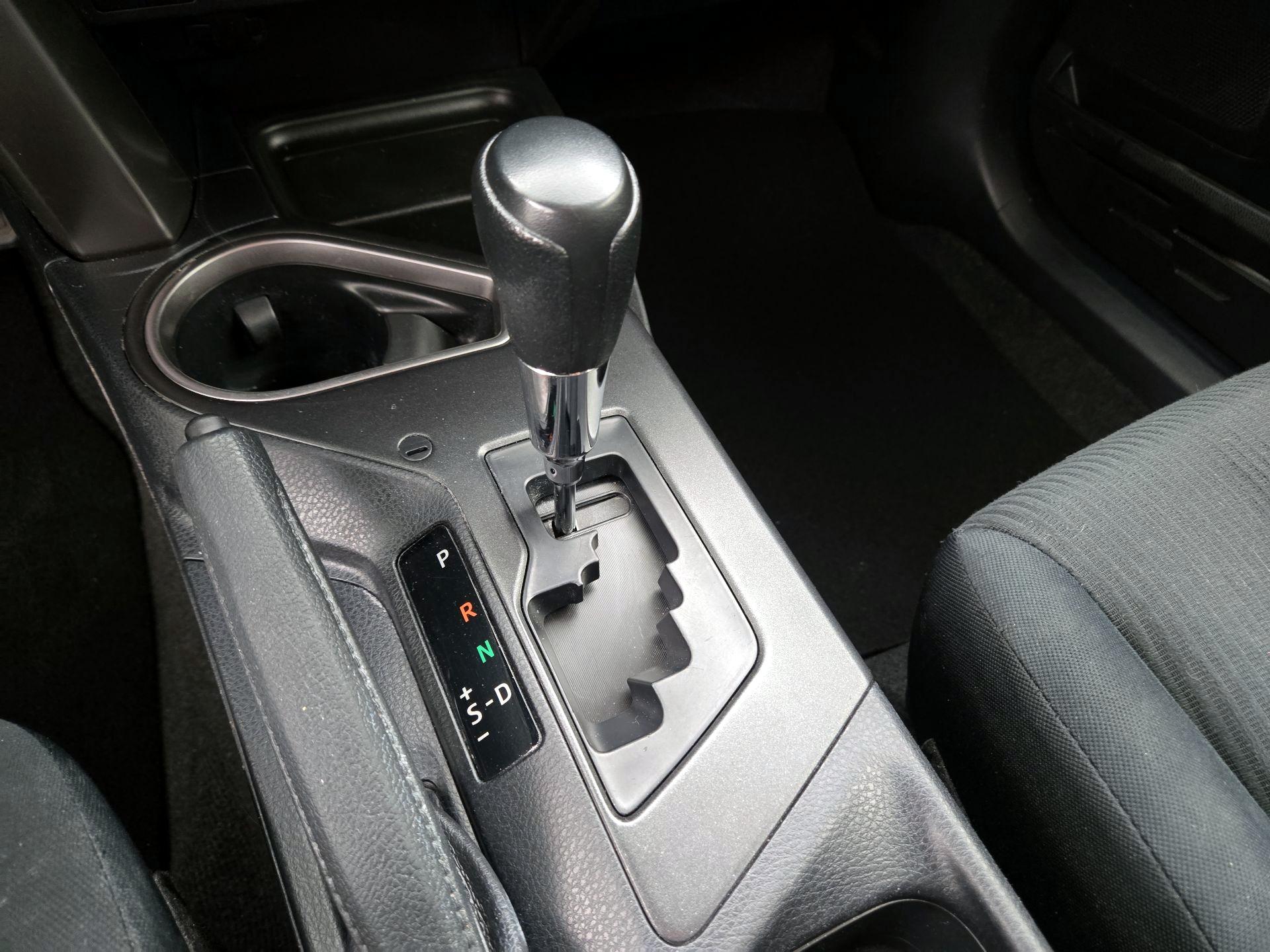 Thumbnail: 2016 Toyota RAV4 - 17