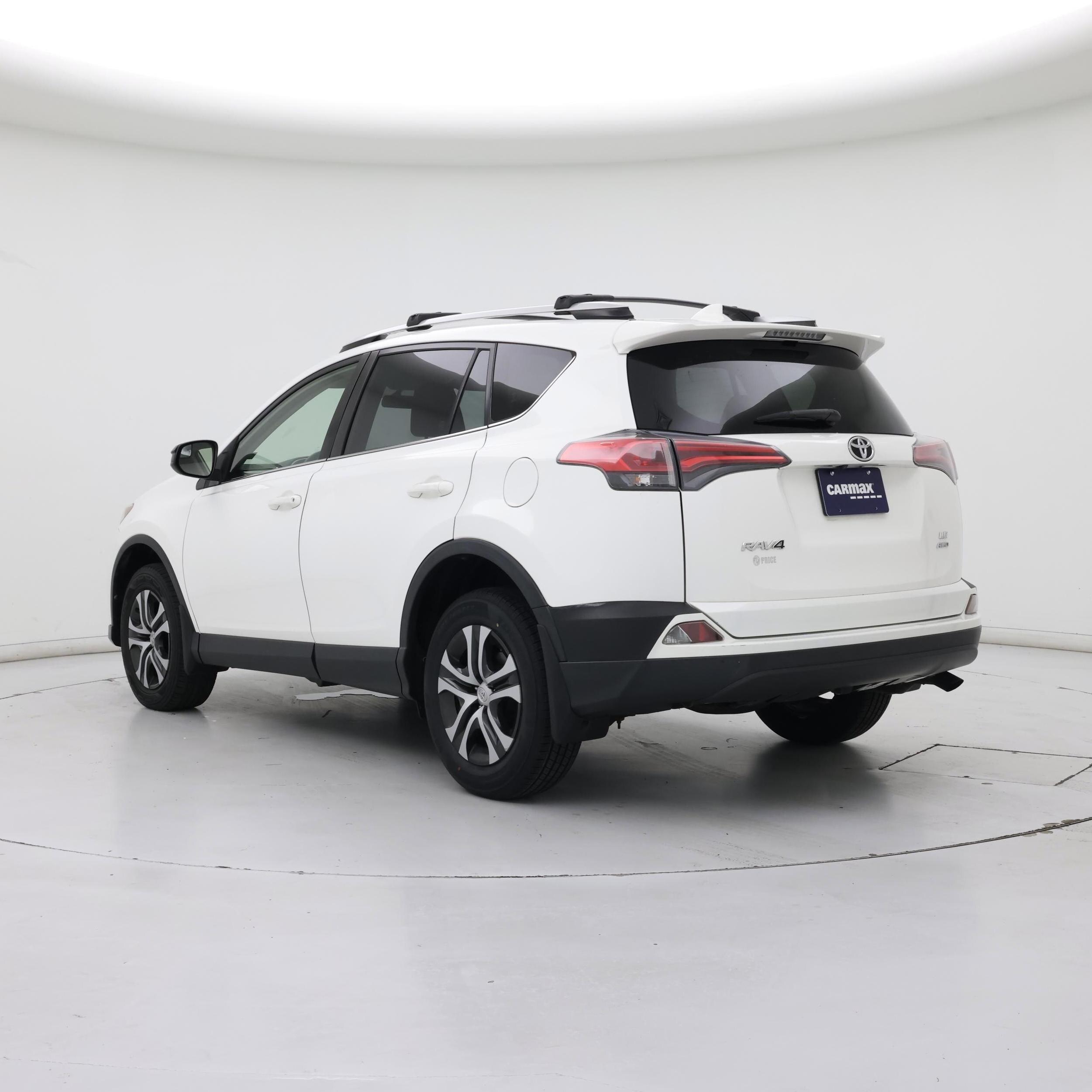 Thumbnail: 2016 Toyota RAV4 - 2