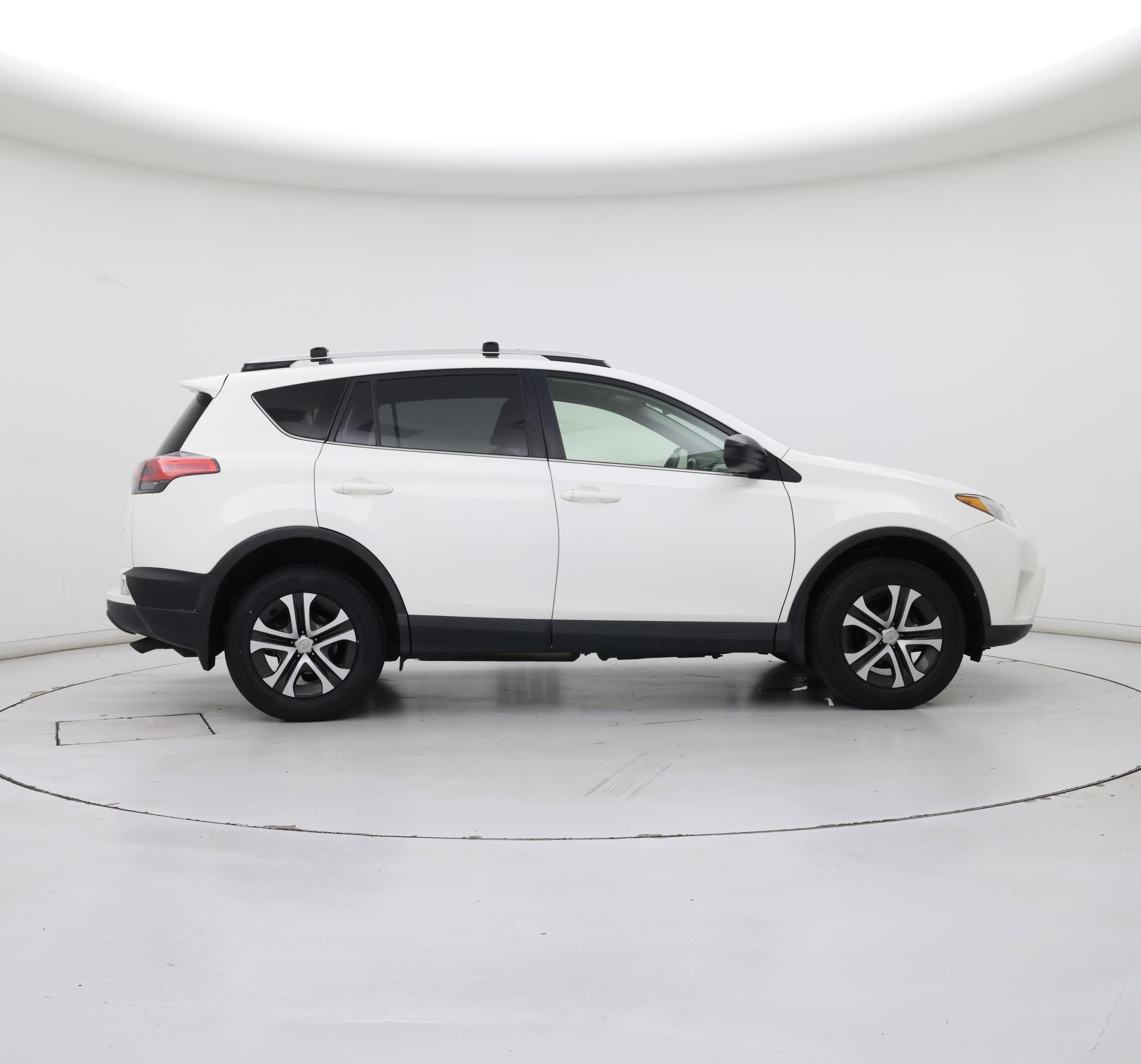 Thumbnail: 2016 Toyota RAV4 - 7