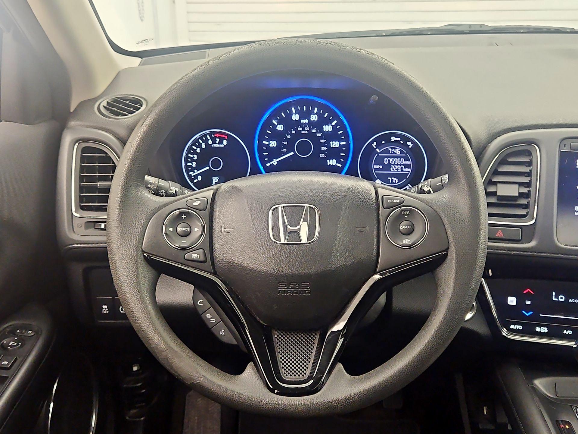 Thumbnail: 2016 Honda HR-V - 10