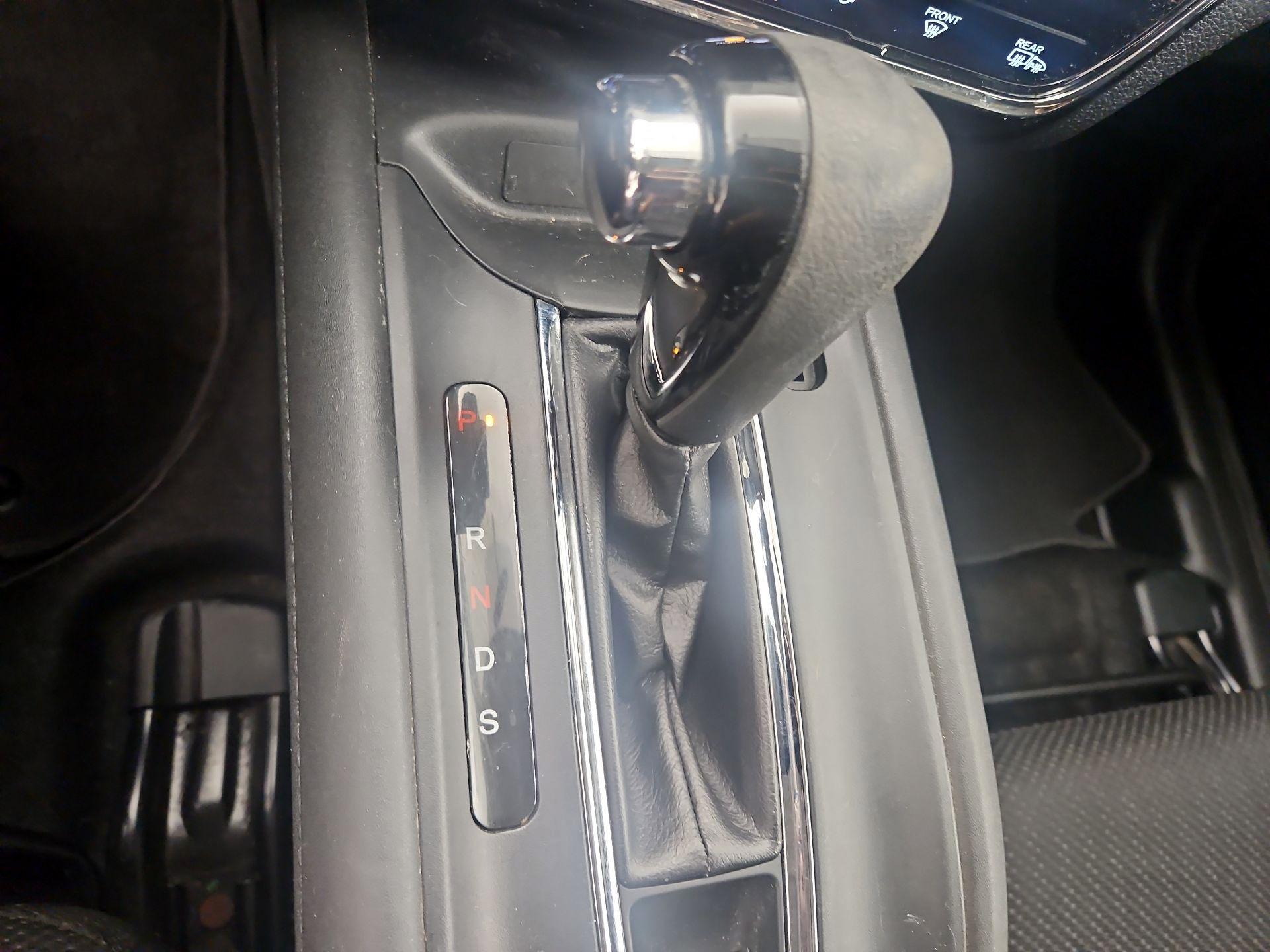 Thumbnail: 2016 Honda HR-V - 17
