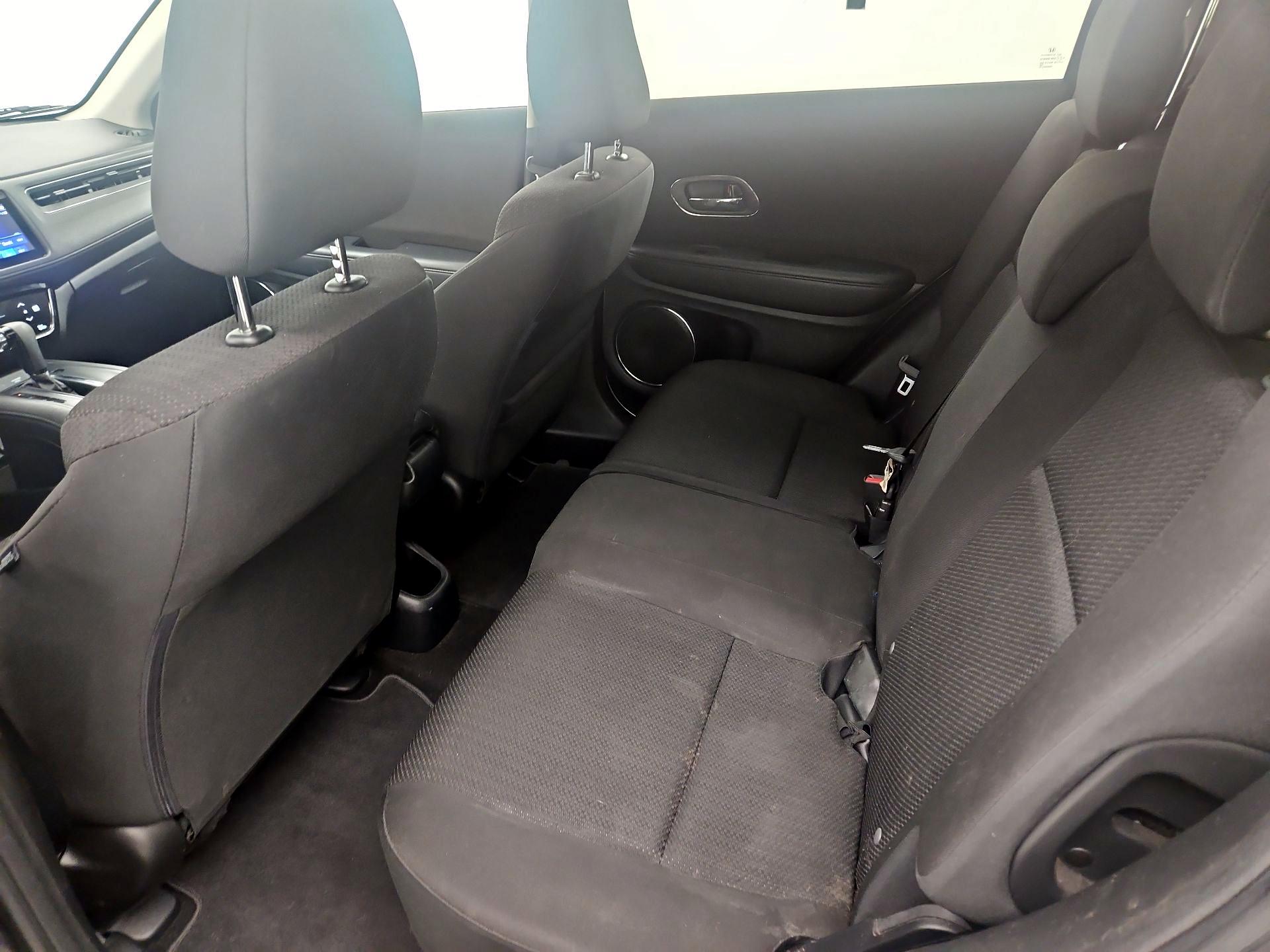 Thumbnail: 2016 Honda HR-V - 20