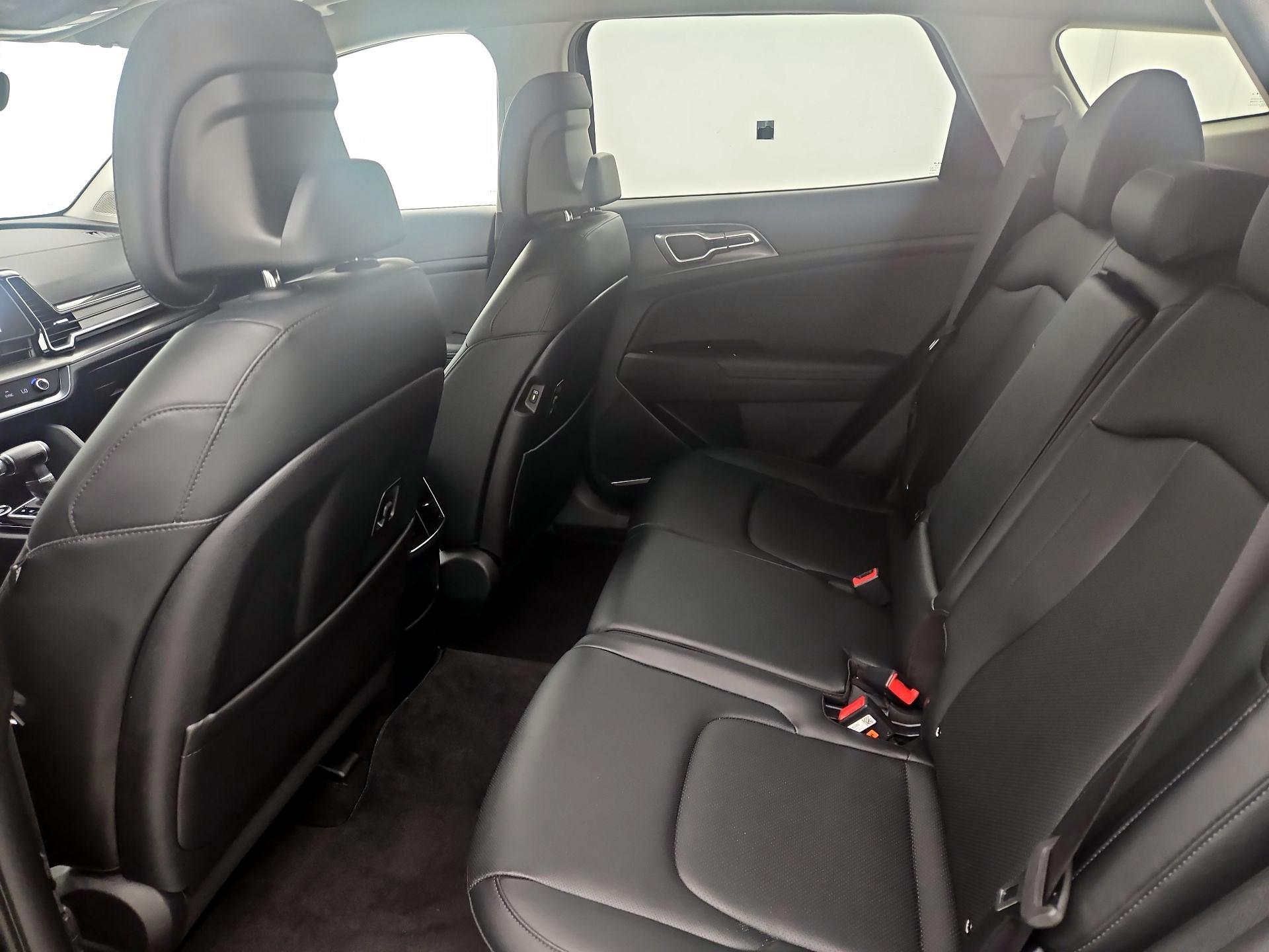 Thumbnail: 2025 Kia Sportage - 20