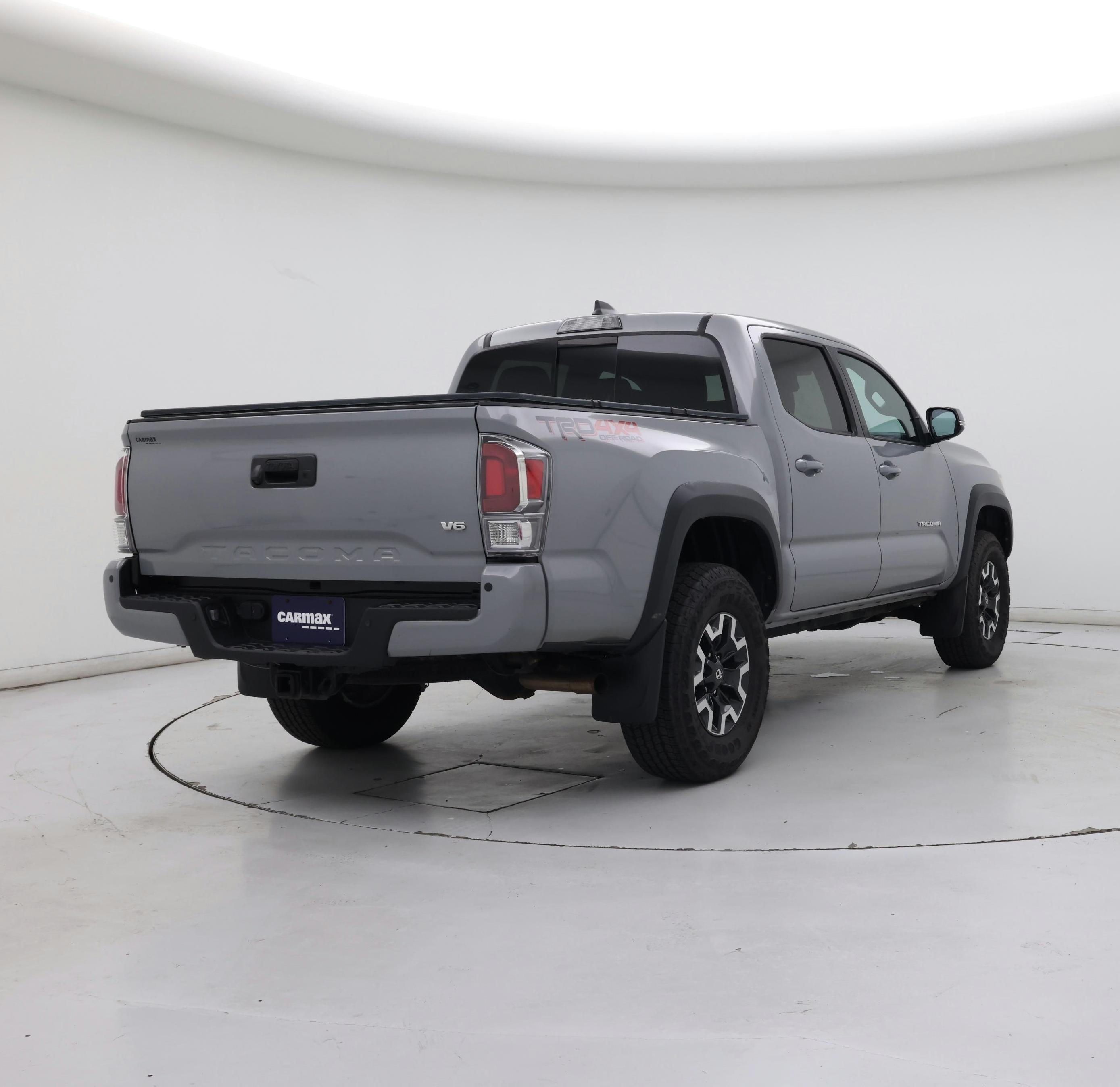 Thumbnail: 2020 Toyota Tacoma - 8
