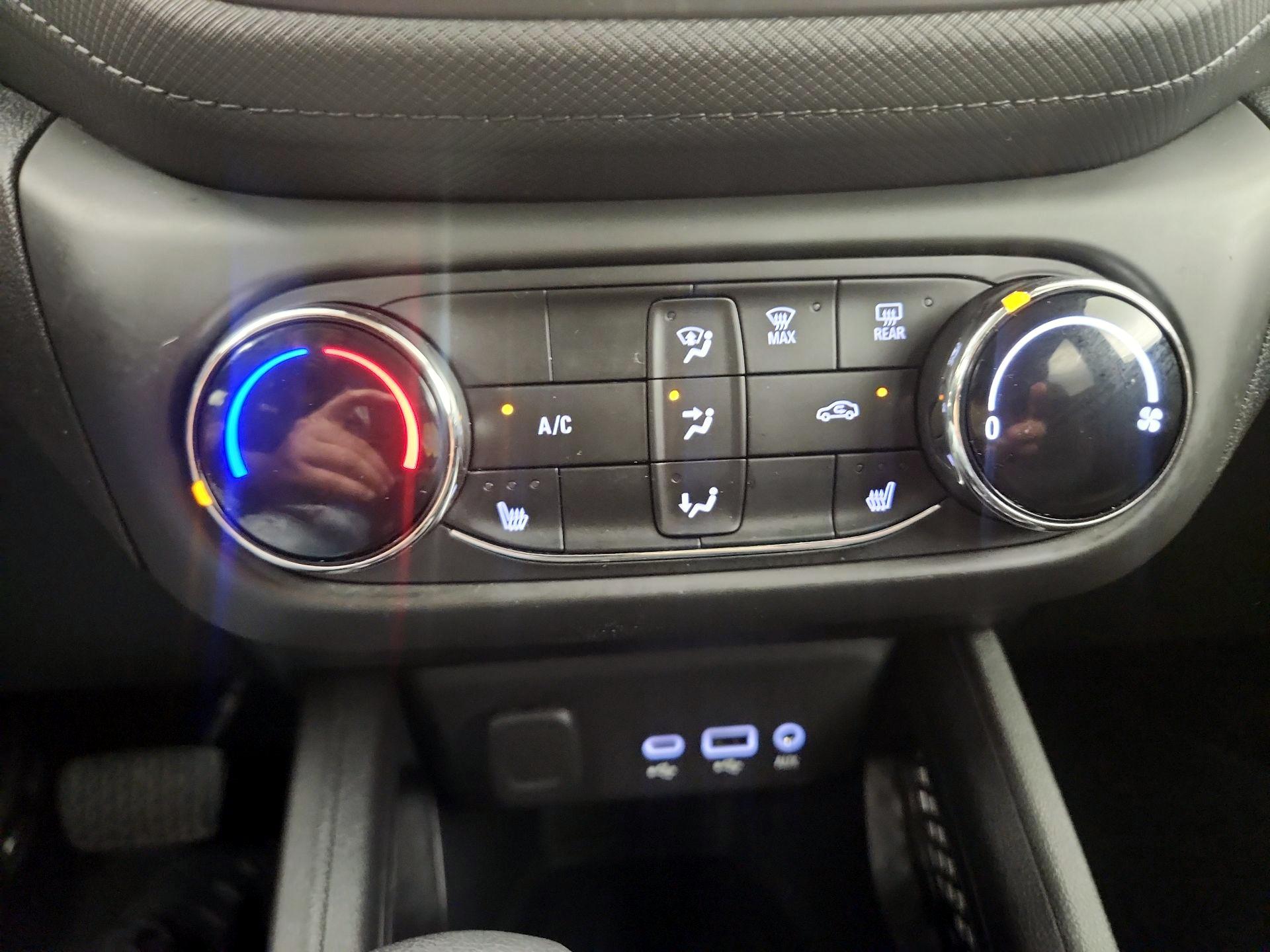 Thumbnail: 2023 Chevrolet TrailBlazer - 14